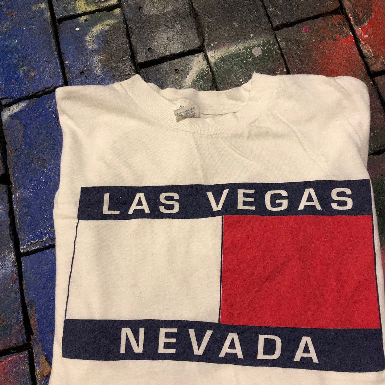 Vintage 90s Las Vegas Nevada Tommy Hilfiger Parody Single Stitch Size US L / EU 52-54 / 3 - 1 Thumbnail