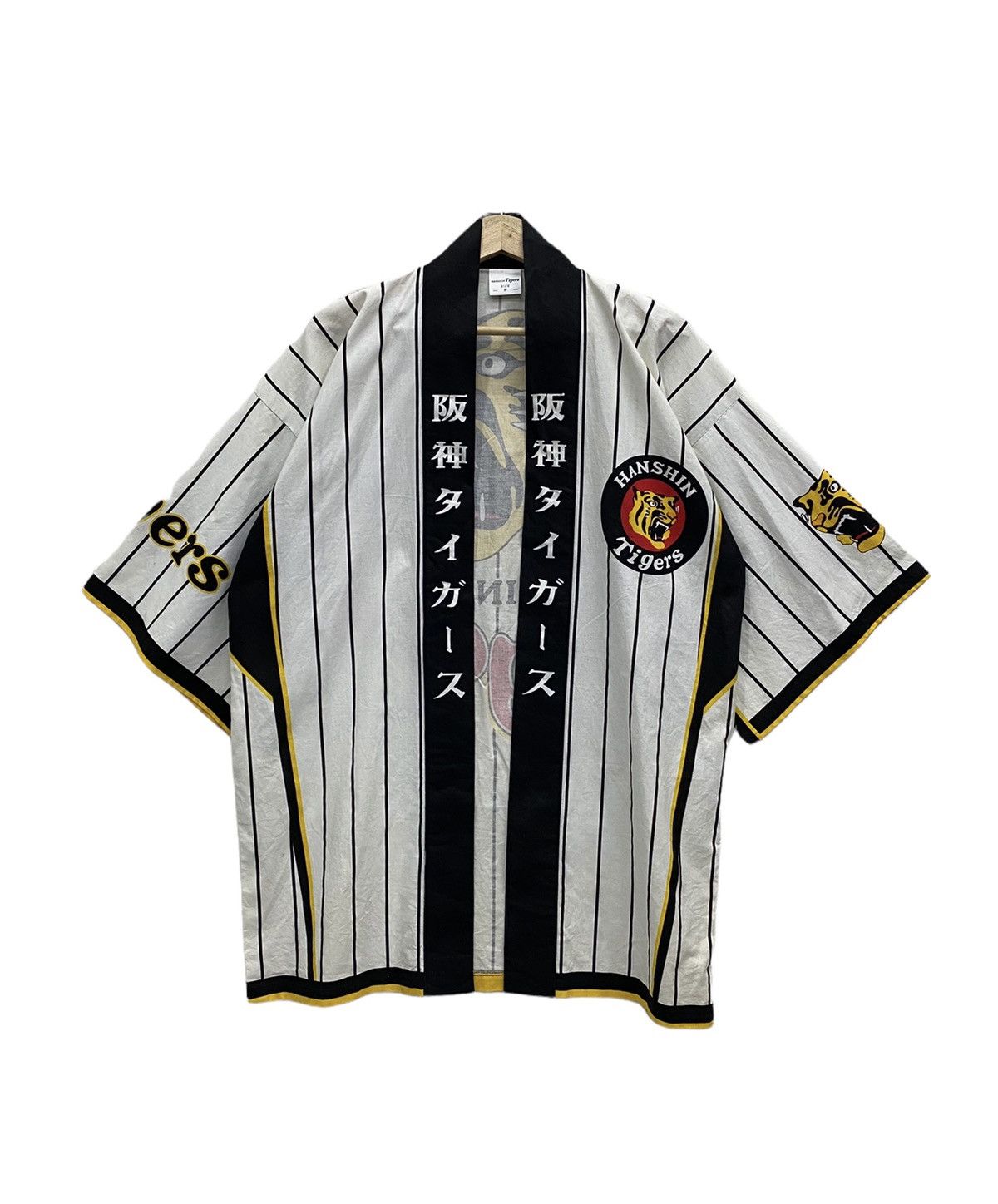 If Six Was Nine × Japanese Brand HANSHIN TIGER JAPANESE KIMONO BIG PRINTED Size US L / EU 52-54 / 3 - 2 Thumbnail