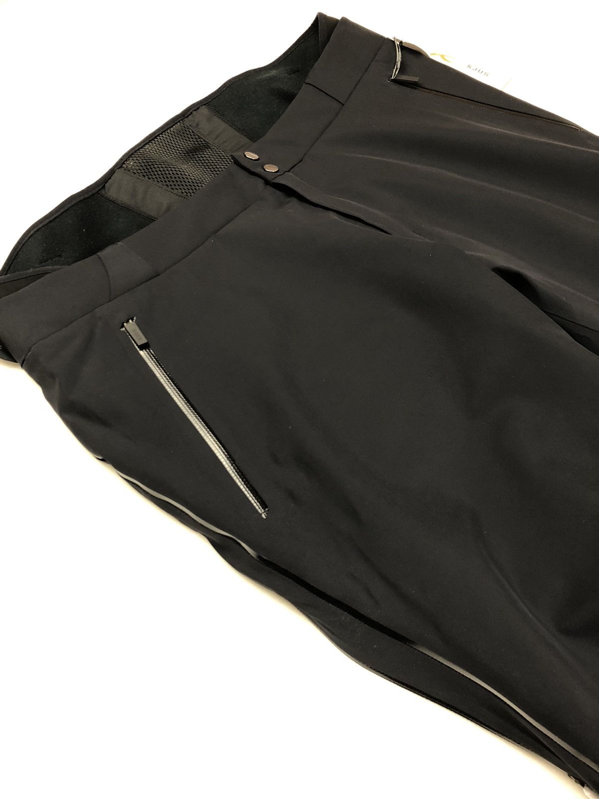 New! Mountain ski pants