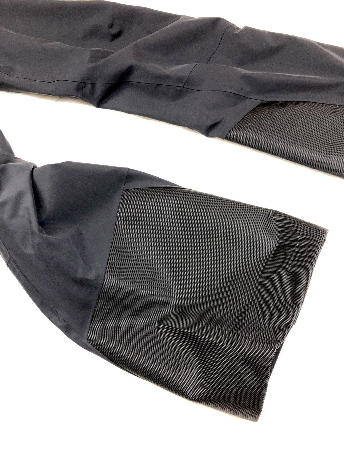 New! Mountain ski pants