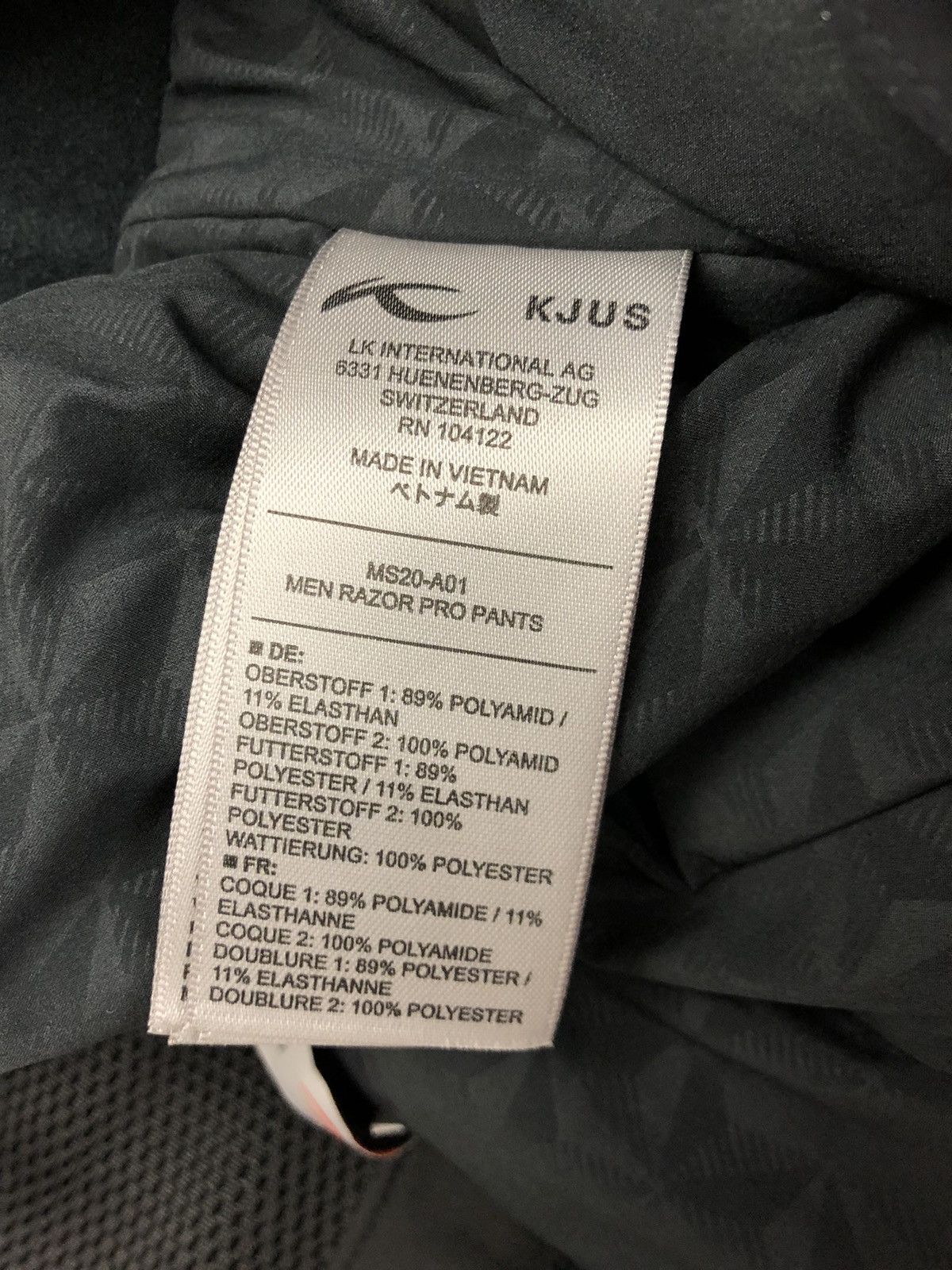 New! Mountain ski pants