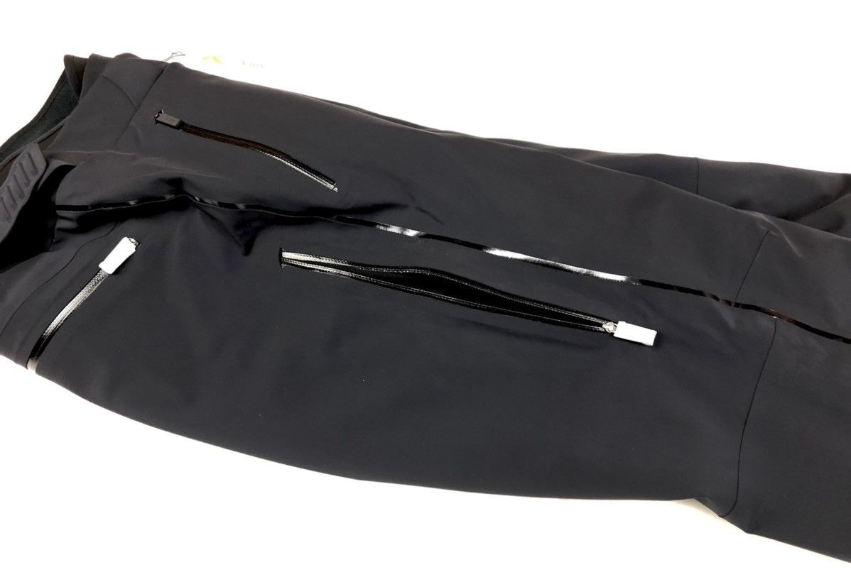 New! Mountain ski pants