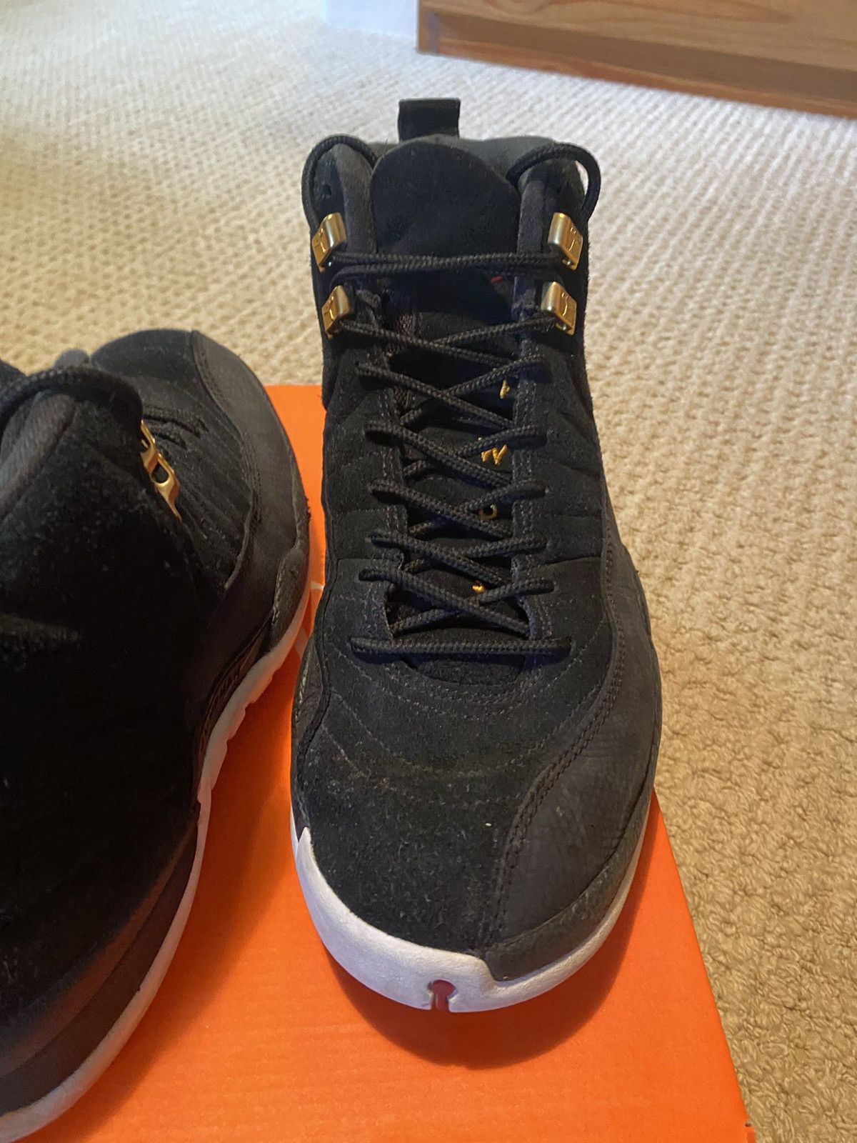 Jordan Brand Air Jordan 12 Reverse Taxi 2019 Size US 10.5 / EU 43-44 - 8 Thumbnail