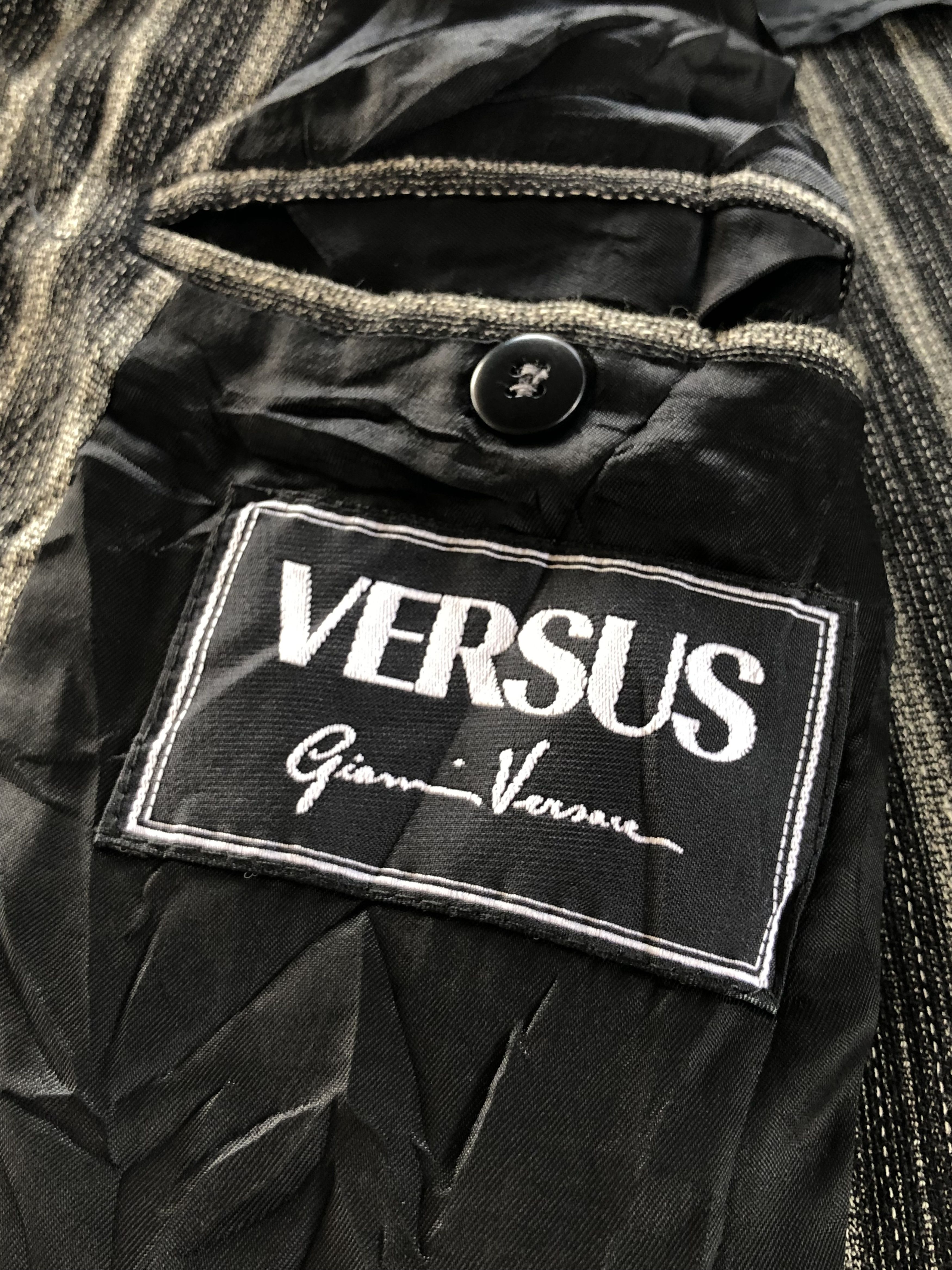 Versace RARE🔥VINTAGE VERSACE VERSUS CHORE DOUBLE BREASTED JACKET Size US L / EU 52-54 / 3 - 14 Thumbnail