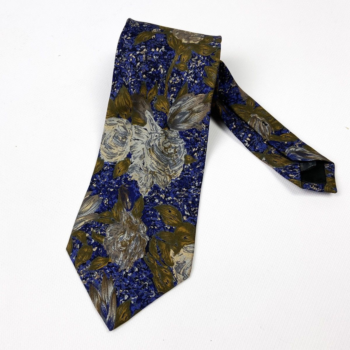 Ermenegildo Zegna Vintage 90s Ermenegildo Zegna roses nice design floral tie Size ONE SIZE - 2 Thumbnail