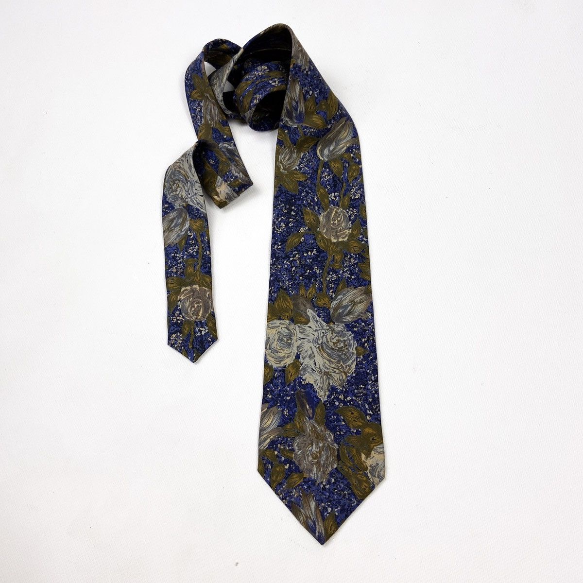Ermenegildo Zegna Vintage 90s Ermenegildo Zegna roses nice design floral tie Size ONE SIZE - 7 Thumbnail