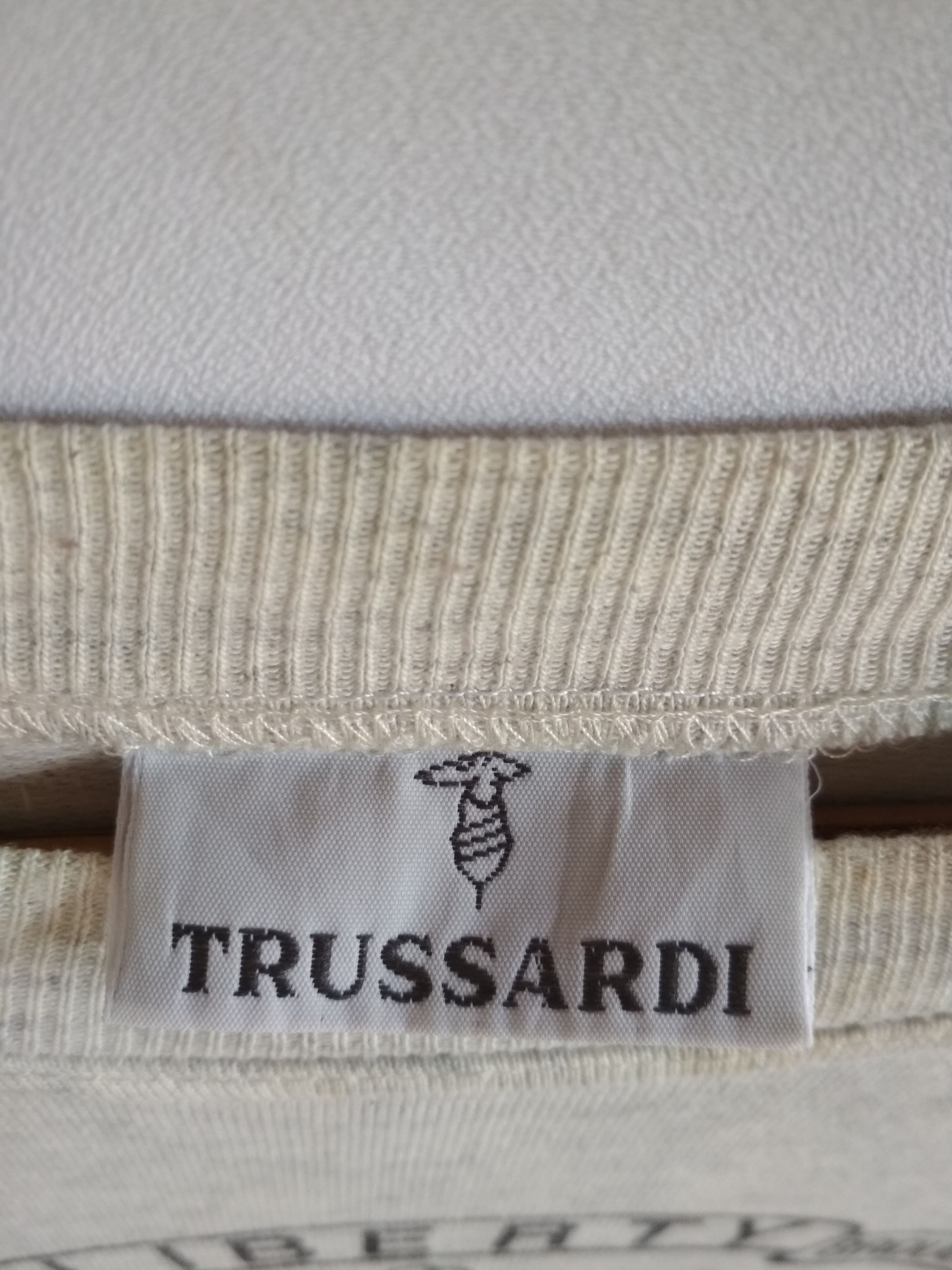Trussardi VINTAGE TRUSSARDI MADE IN ITALY BIG SPELL OUT SWEATSHIRT Size US L / EU 52-54 / 3 - 3 Thumbnail