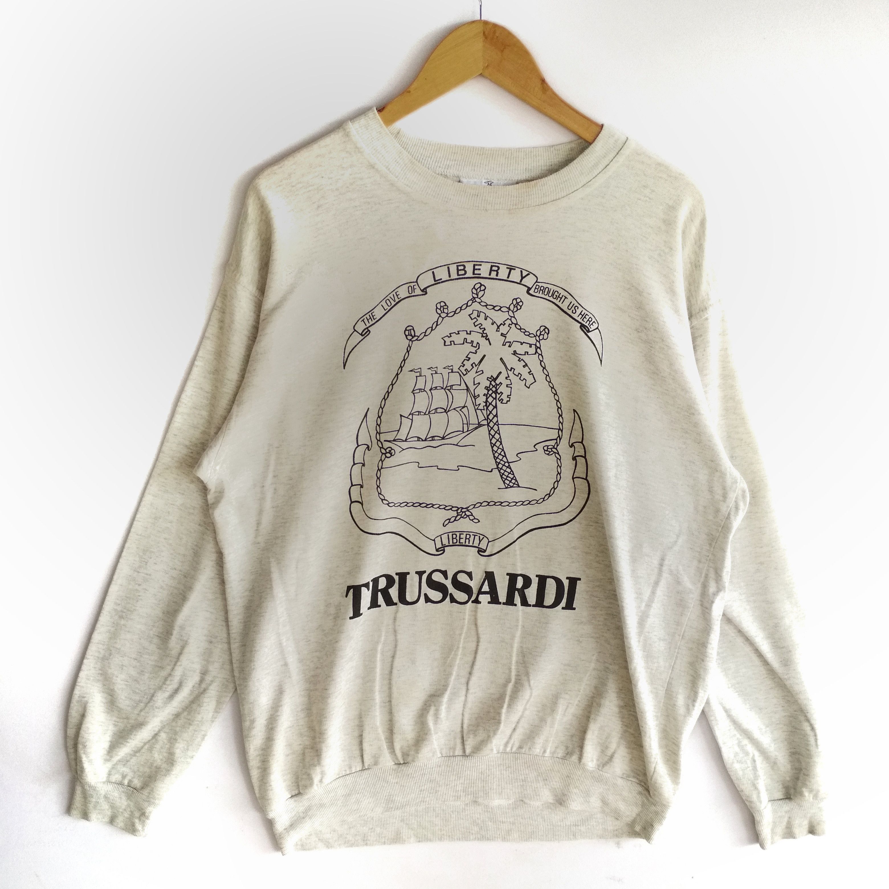 Trussardi VINTAGE TRUSSARDI MADE IN ITALY BIG SPELL OUT SWEATSHIRT Size US L / EU 52-54 / 3 - 1 Thumbnail