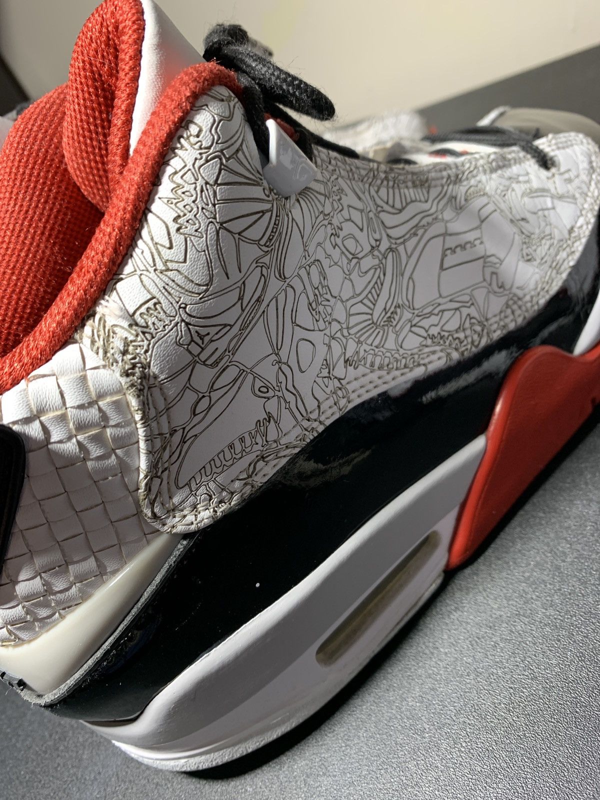 Nike Jordan Dub Zero White Varsity Red Size US 8.5 / EU 41-42 - 15 Thumbnail
