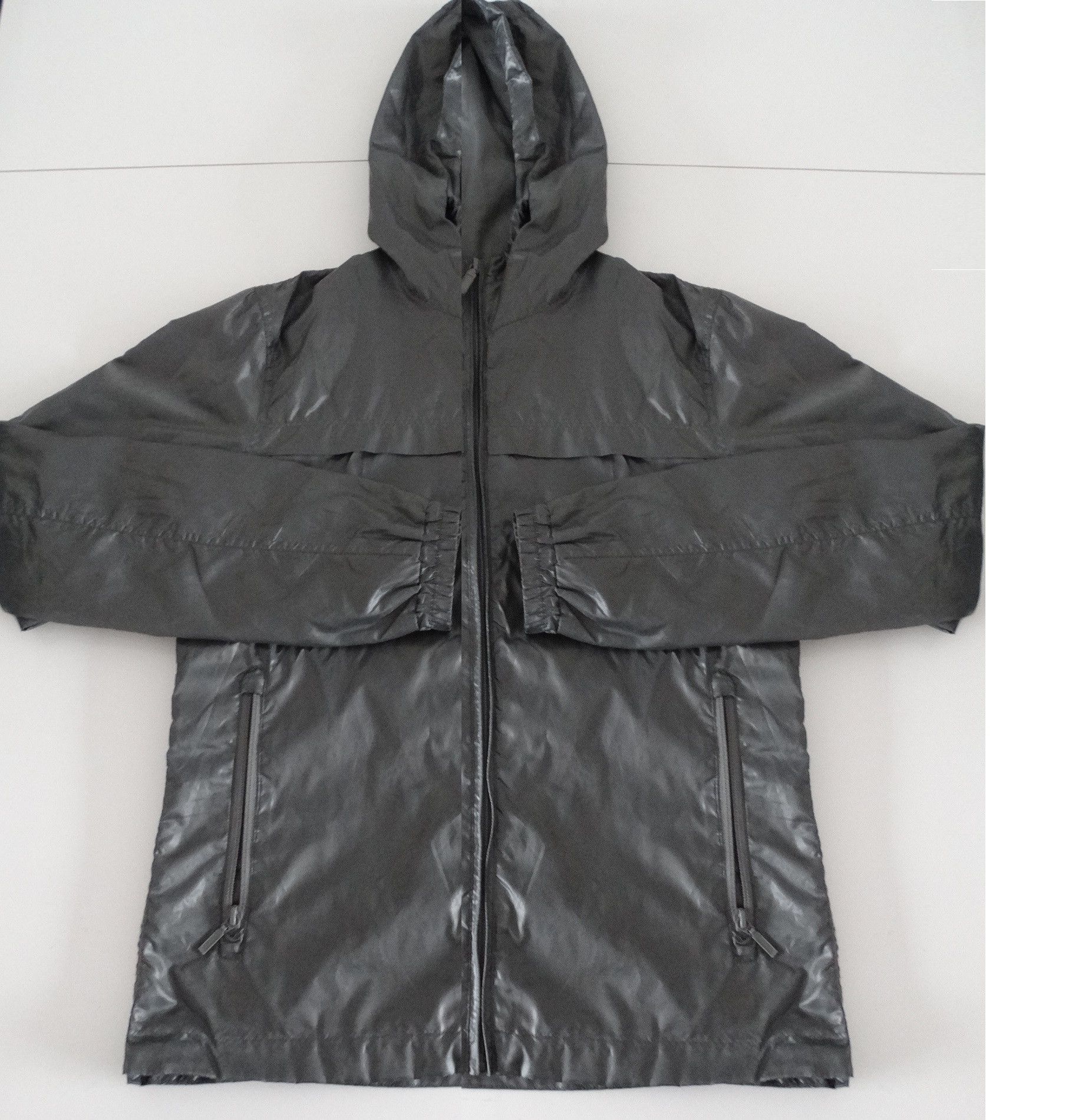 Uniqlo Uniqlo parka jacket wind breaker zip sport M Grailed