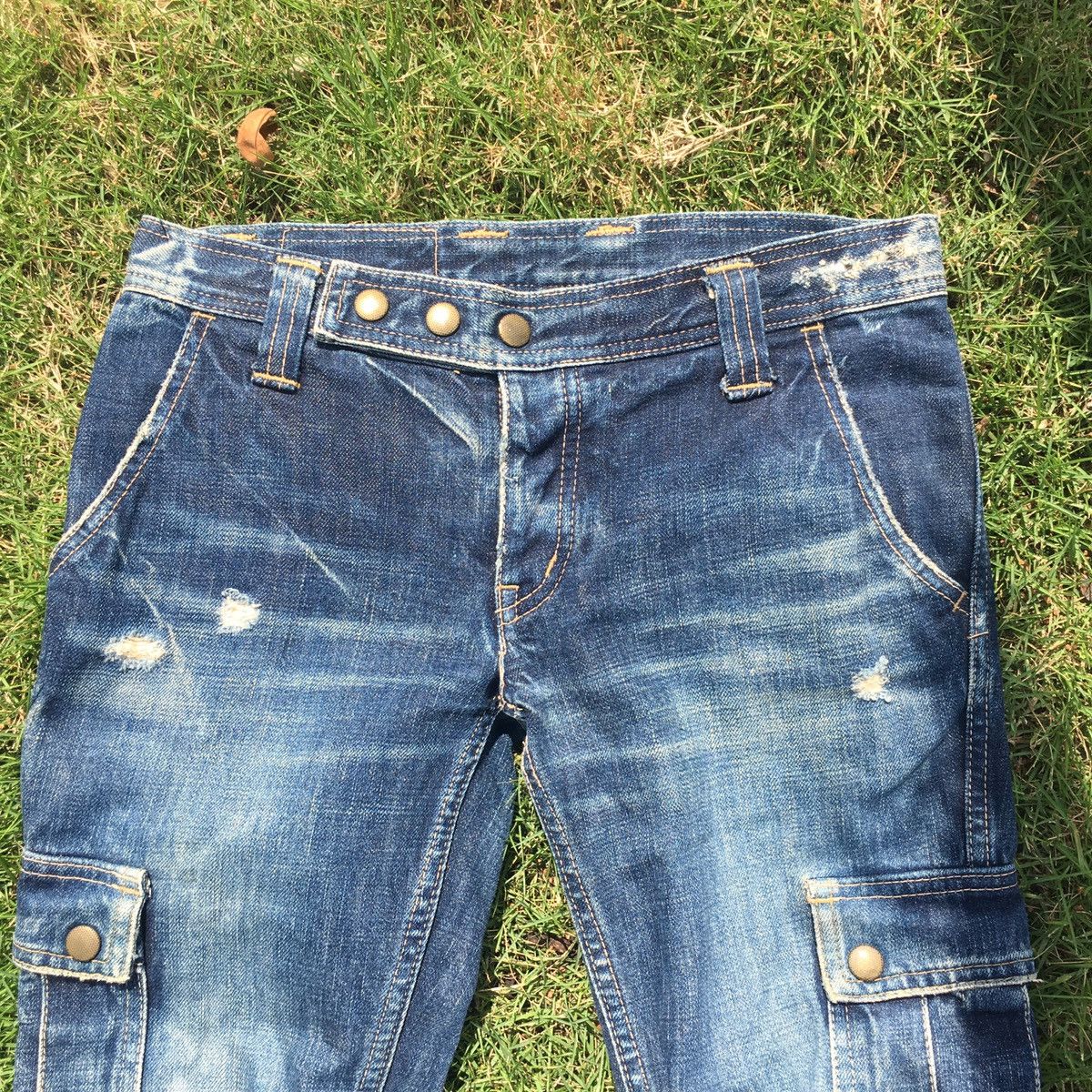 Hysteric Glamour vintage hysteric glamour cropped jeans Size US 26 / EU 42 - 2 Thumbnail