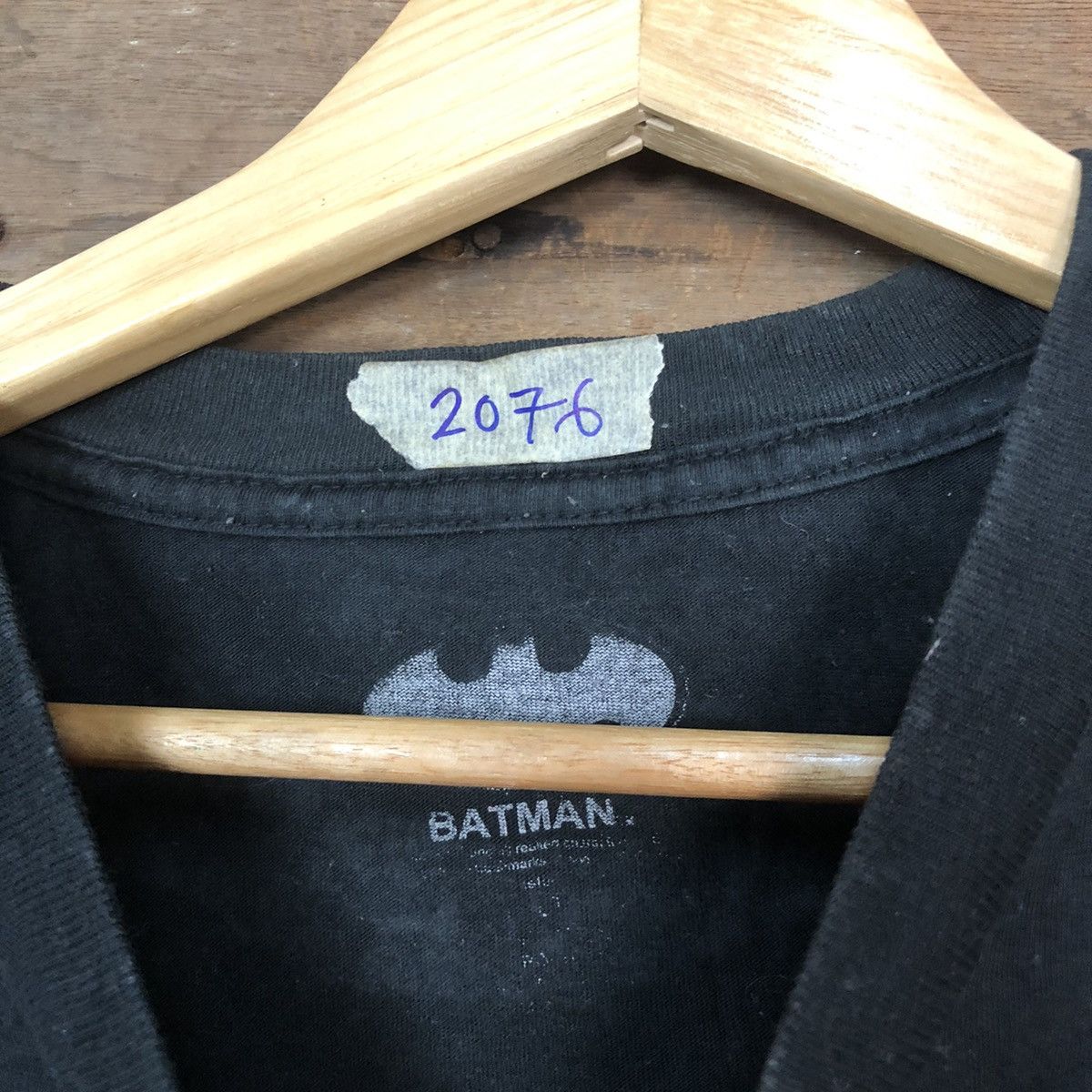 DC Comics DLL Batman logo Black tee #2076 Size US L / EU 52-54 / 3 - 5 Thumbnail