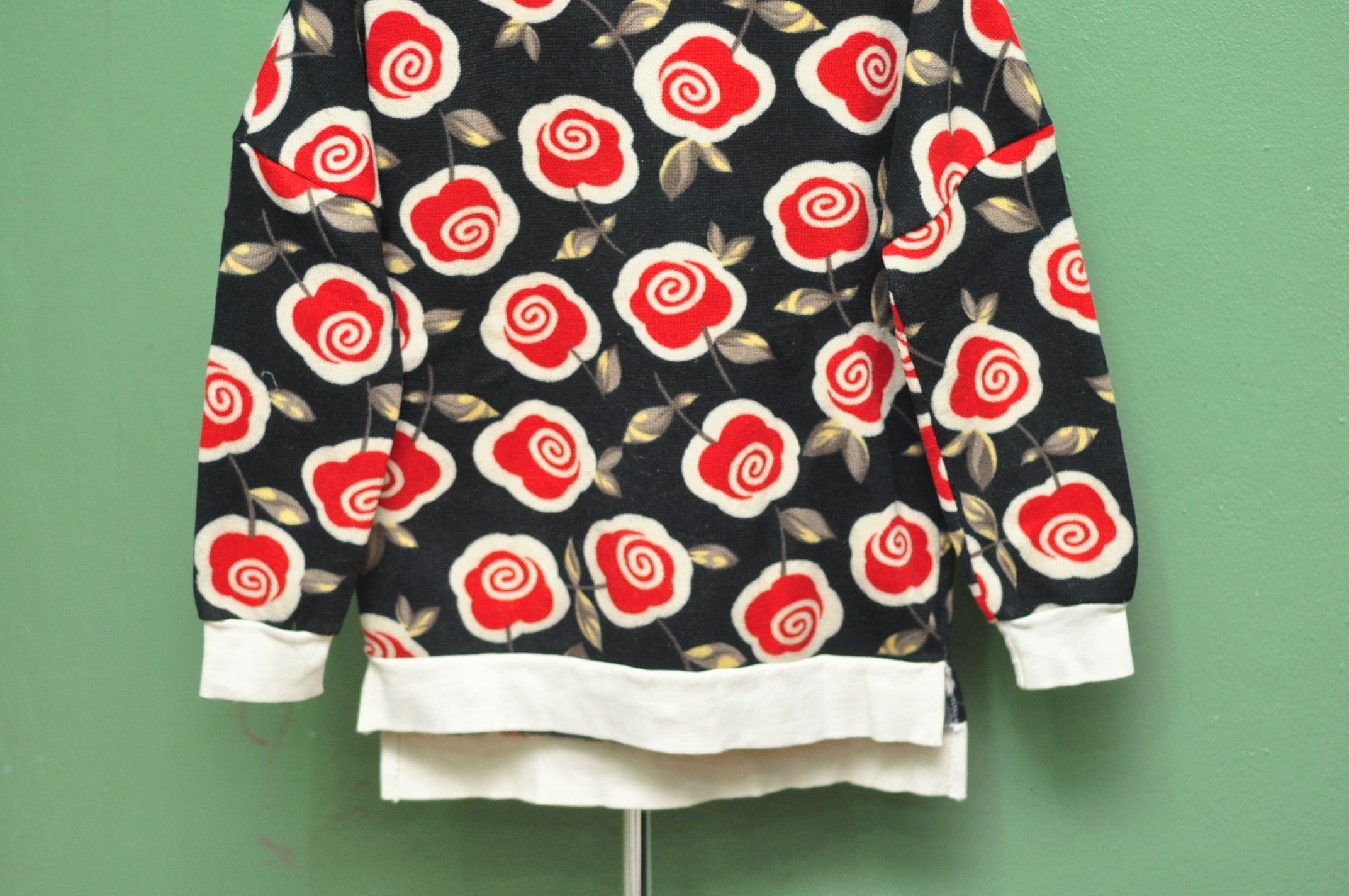 Japanese Brand × Vintage Vintage Japanese Designer Flower Theme Fashion Style Size US M / EU 48-50 / 2 - 4 Thumbnail