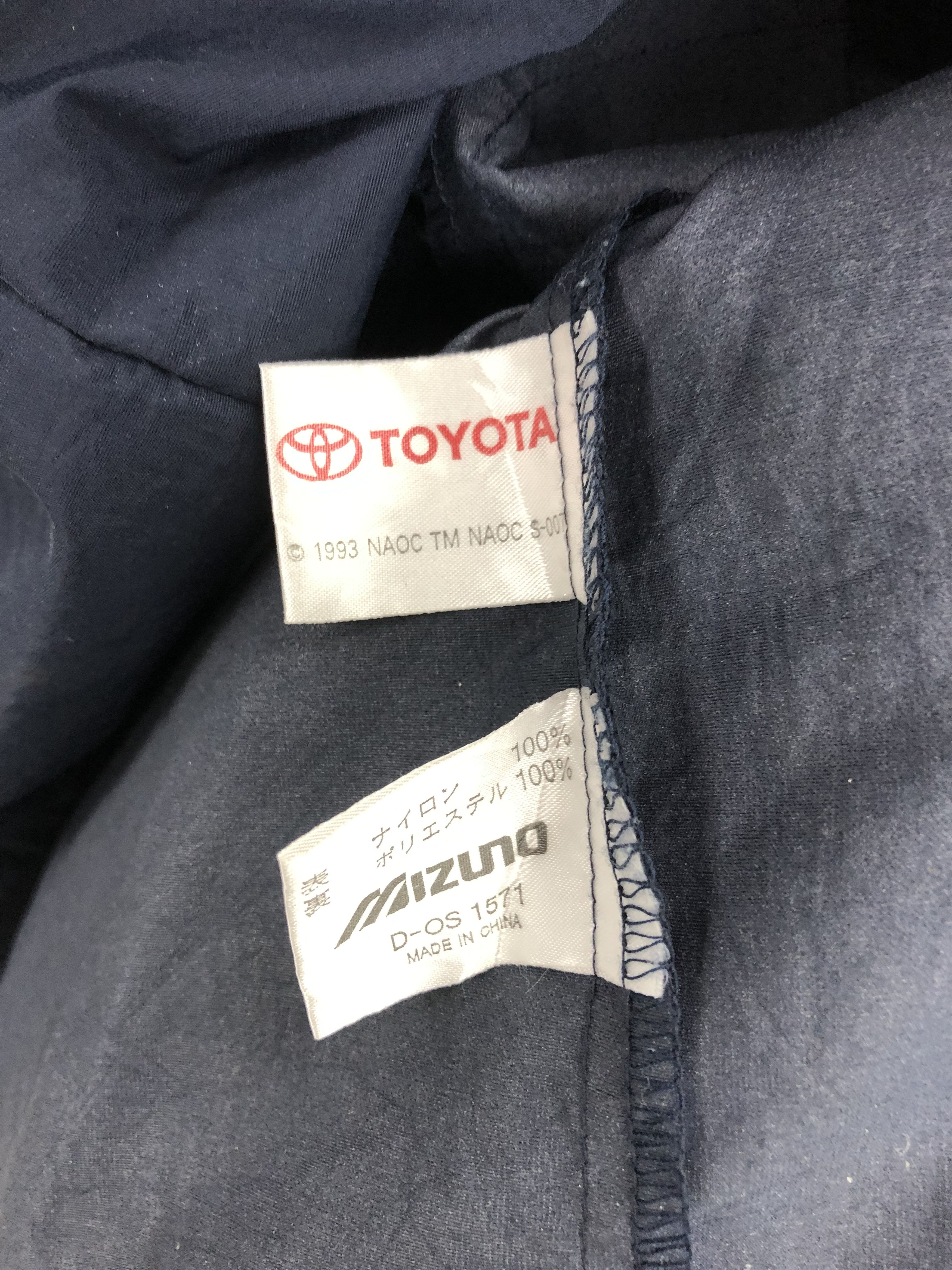 Vintage Vintage Toyota Hoodie Jacket Size US L / EU 52-54 / 3 - 7 Thumbnail
