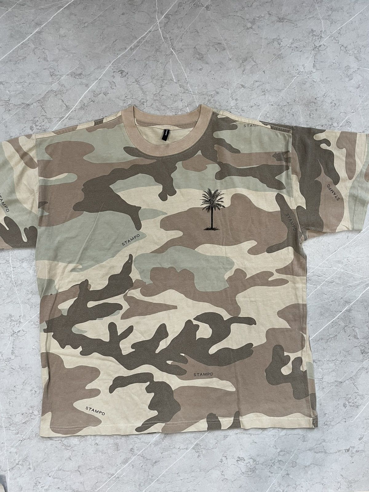 Palm tree Camo tee L