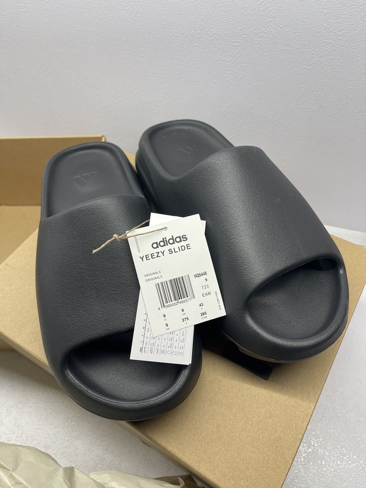 Adidas × Kanye West Yeezy slide Onyx Size US 9 / EU 42 - 1 Thumbnail