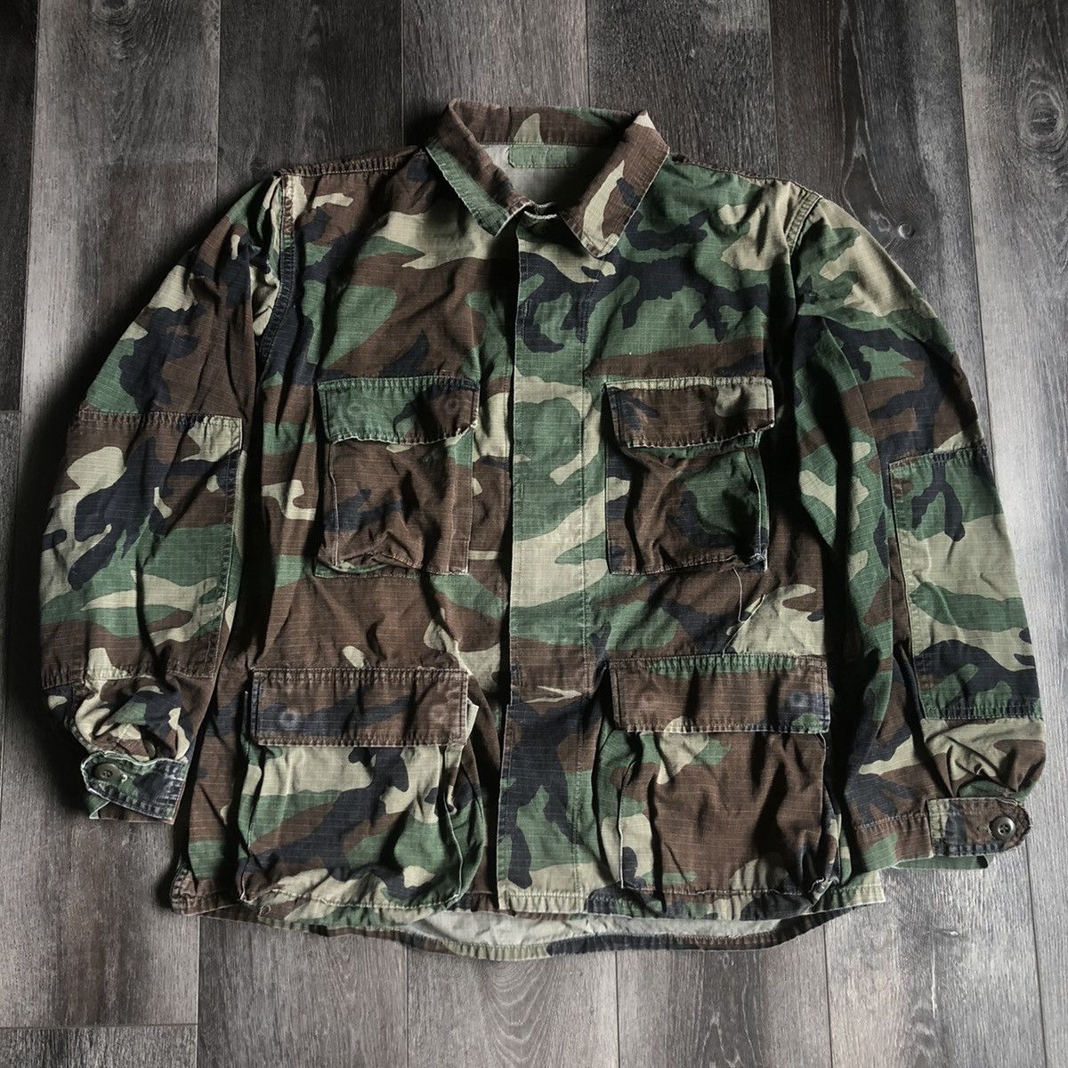 Vintage Vintage 1990s US Army Combat Camouflage Coat Buttoned Jacket Size US M / EU 48-50 / 2 - 1 Thumbnail