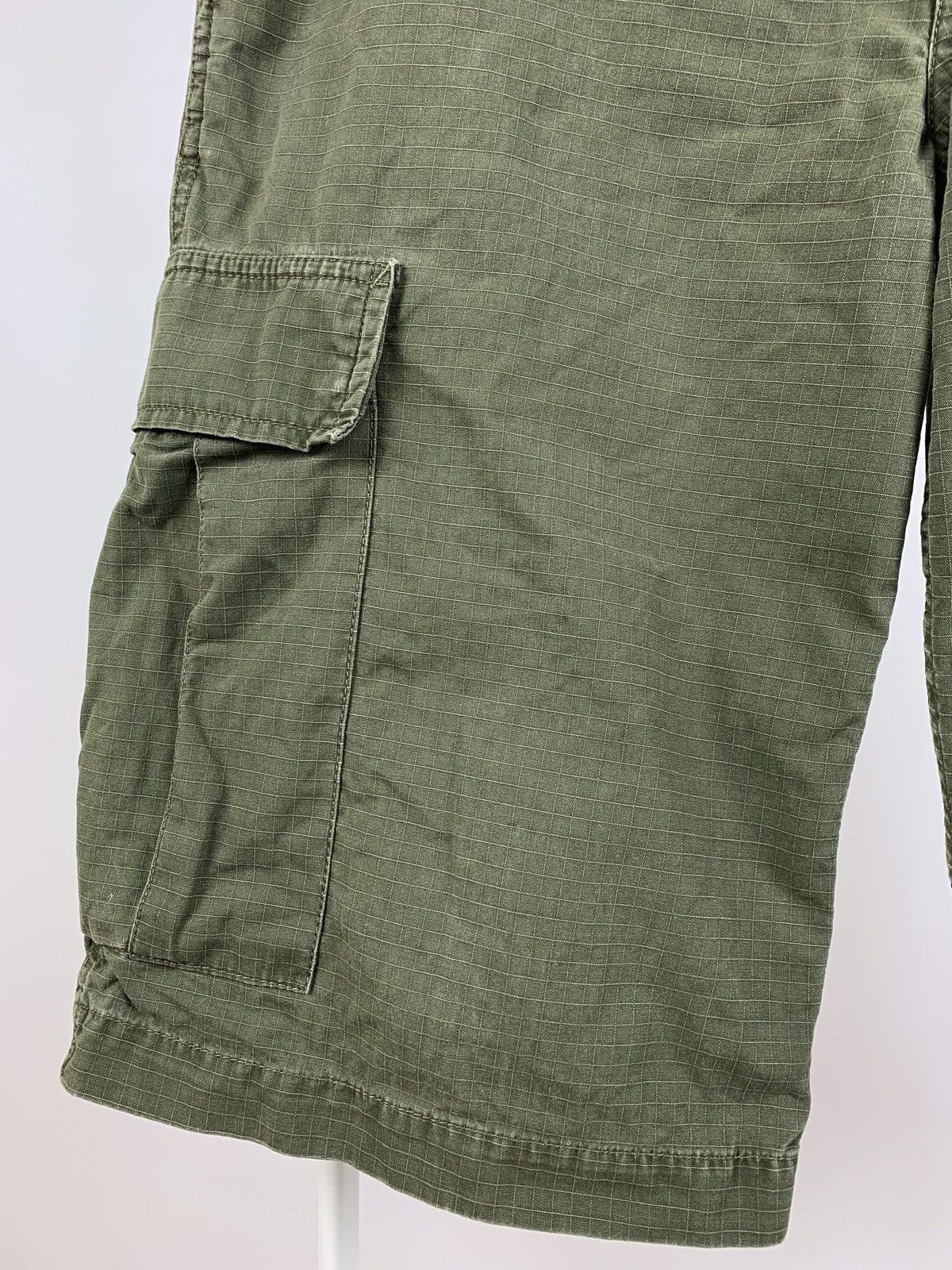 Carhartt 90s Vintage Carhartt Khaki Cargo Shorts Travis Style Size US 28 / EU 44 - 14 Thumbnail