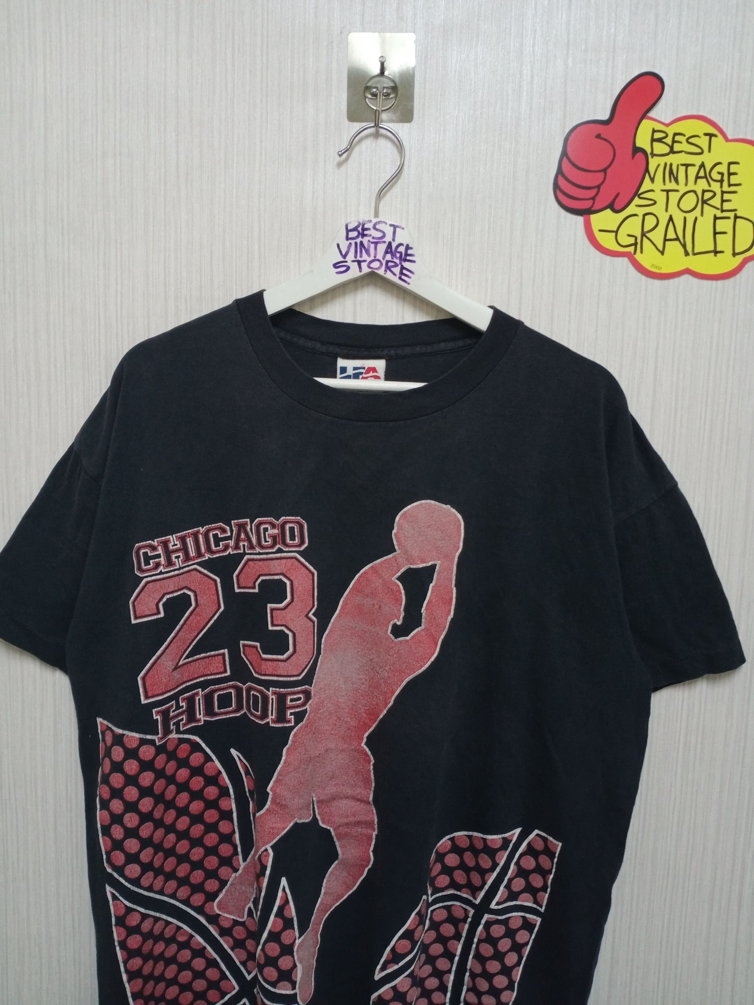 NBA Vintage 90s Chicago 23 Hoop Michael Jordan Tshirt Size US L / EU 52-54 / 3 - 2 Thumbnail