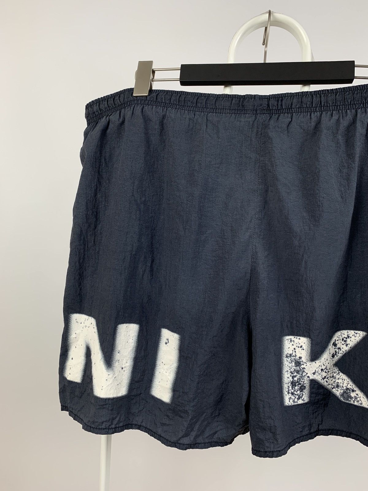 Nike 90s Vintage Nike Big Logo Swoosh Black Y2K Nylon Shorts Size US 38 / EU 54 - 3 Thumbnail