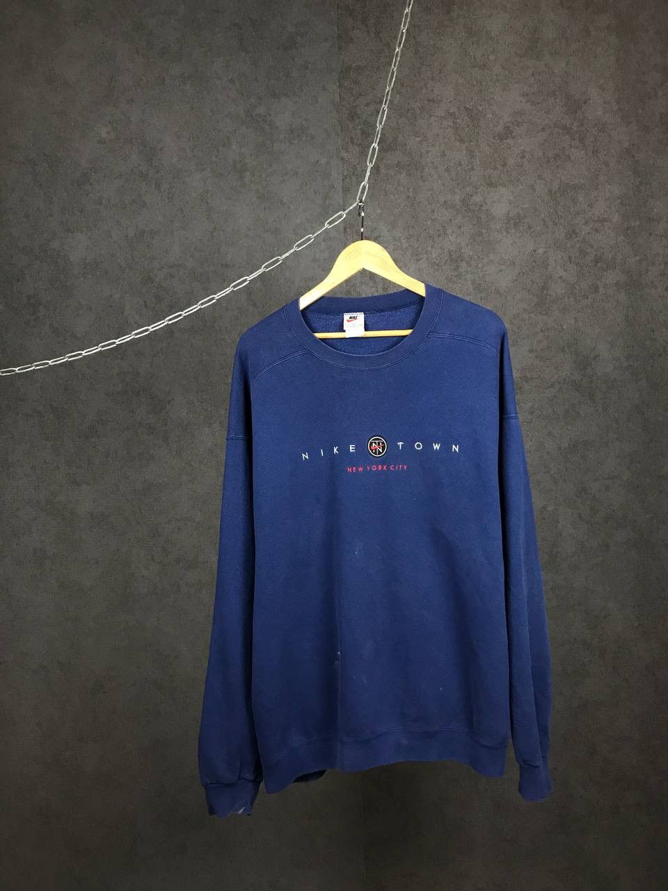 Other Nike Town New York City vintage center logo sweatshirt Size US XL / EU 56 / 4 - 1 Thumbnail