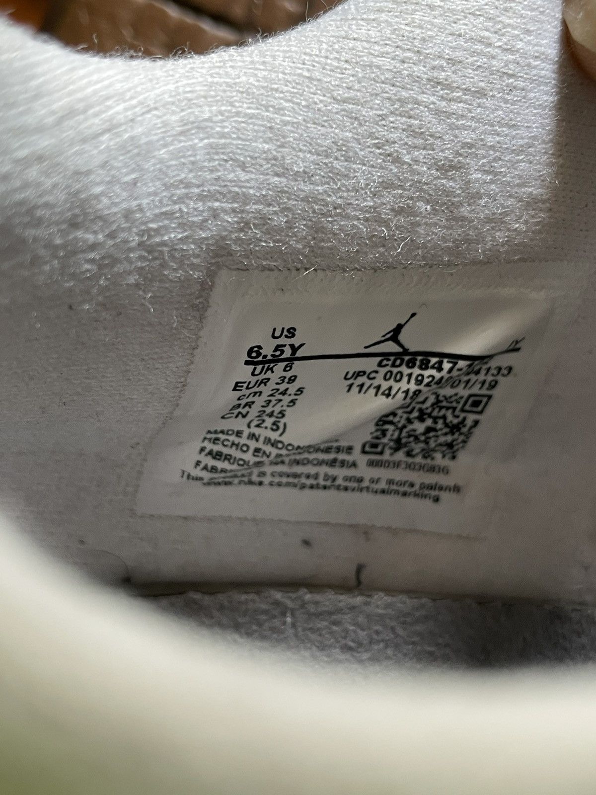 Nike Jordan 11 Retro Low GS Navy Snakeskin 2019 Size US 6.5 / EU 39-40 - 8 Thumbnail