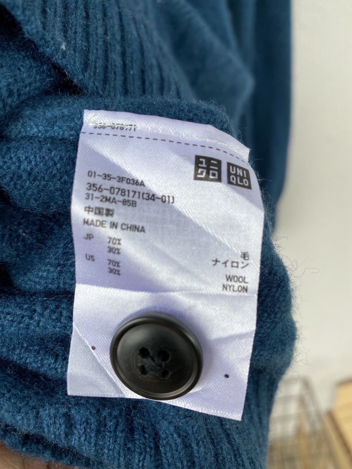 Aran Isles Knitwear × Japanese Brand Vintage uniqlo cardigan knitwear Size US M / EU 48-50 / 2 - 9 Thumbnail
