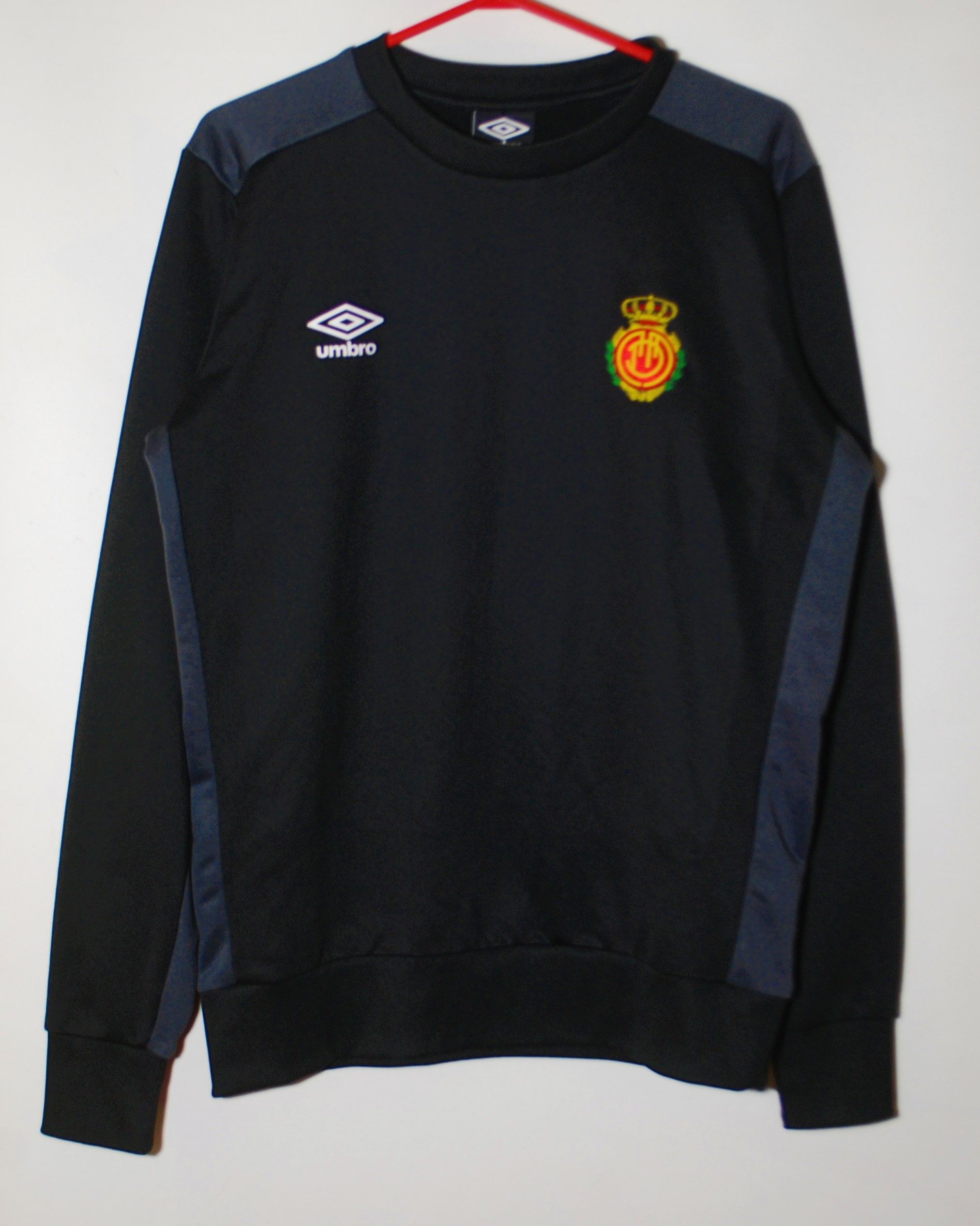 Umbro MALLORCA 2018 2019 TRAINING FOOTBALL SHIRT SOCCER JERSEY Size US M / EU 48-50 / 2 - 1 Thumbnail