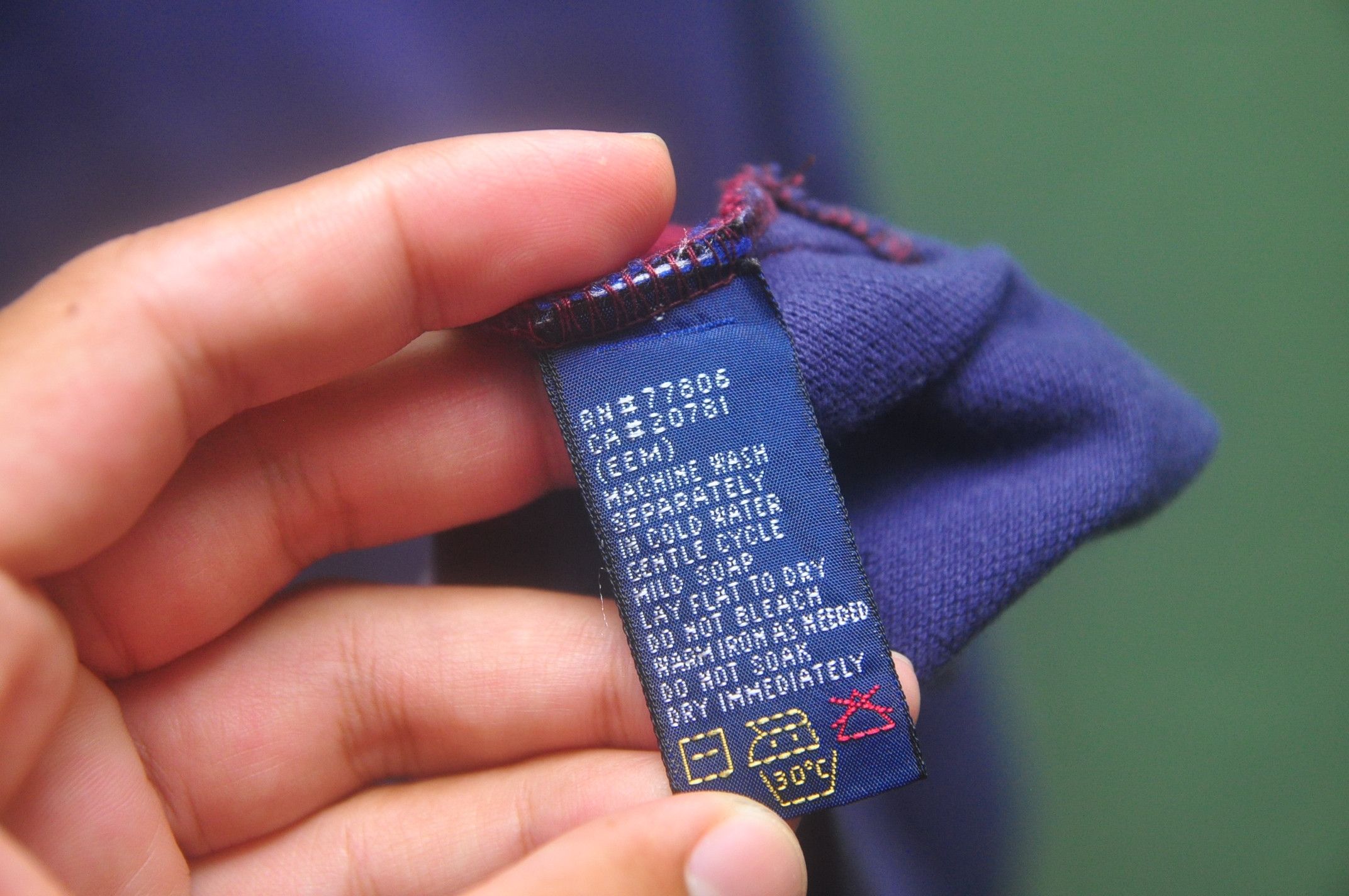 Tommy Hilfiger × Vintage Vintage Tommy Hilfiger Designer Streetwear Fashion Style Size US L / EU 52-54 / 3 - 6 Thumbnail
