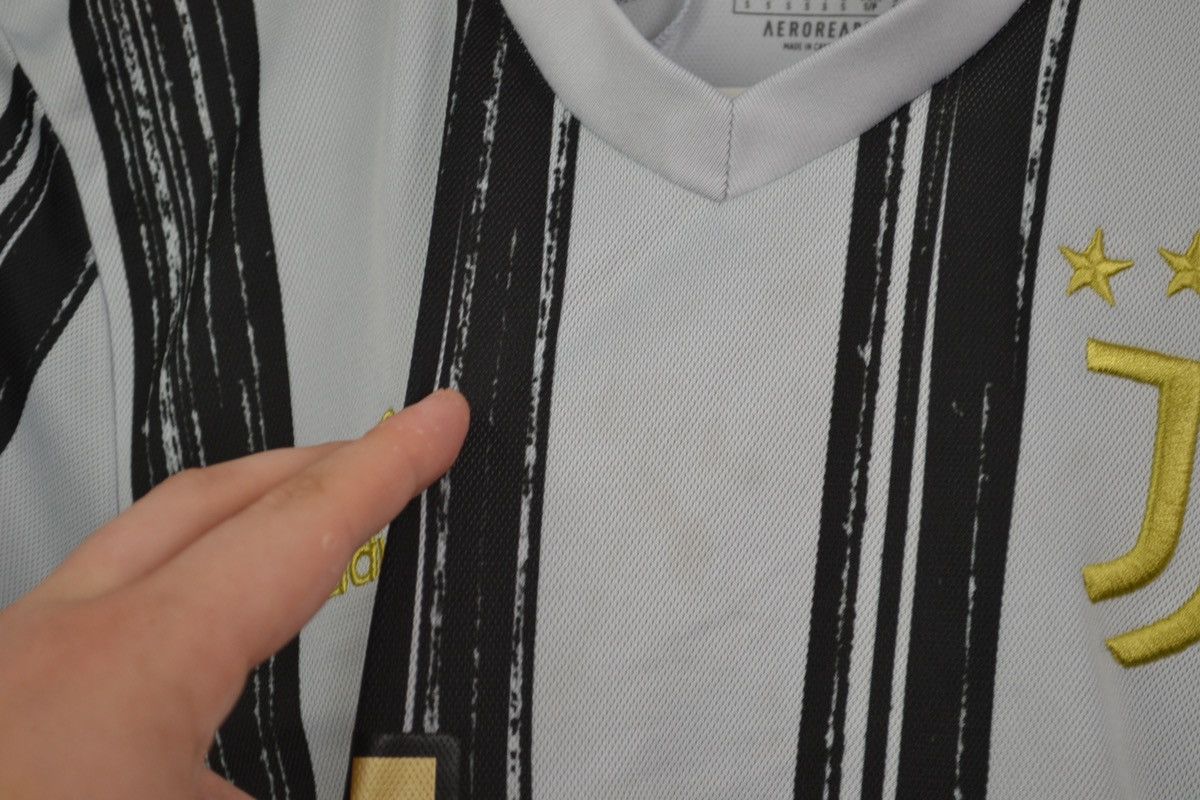 Adidas Juventus 2020 2021 home adidas soccer shirt Jersey football Size US S / EU 44-46 / 1 - 7 Thumbnail