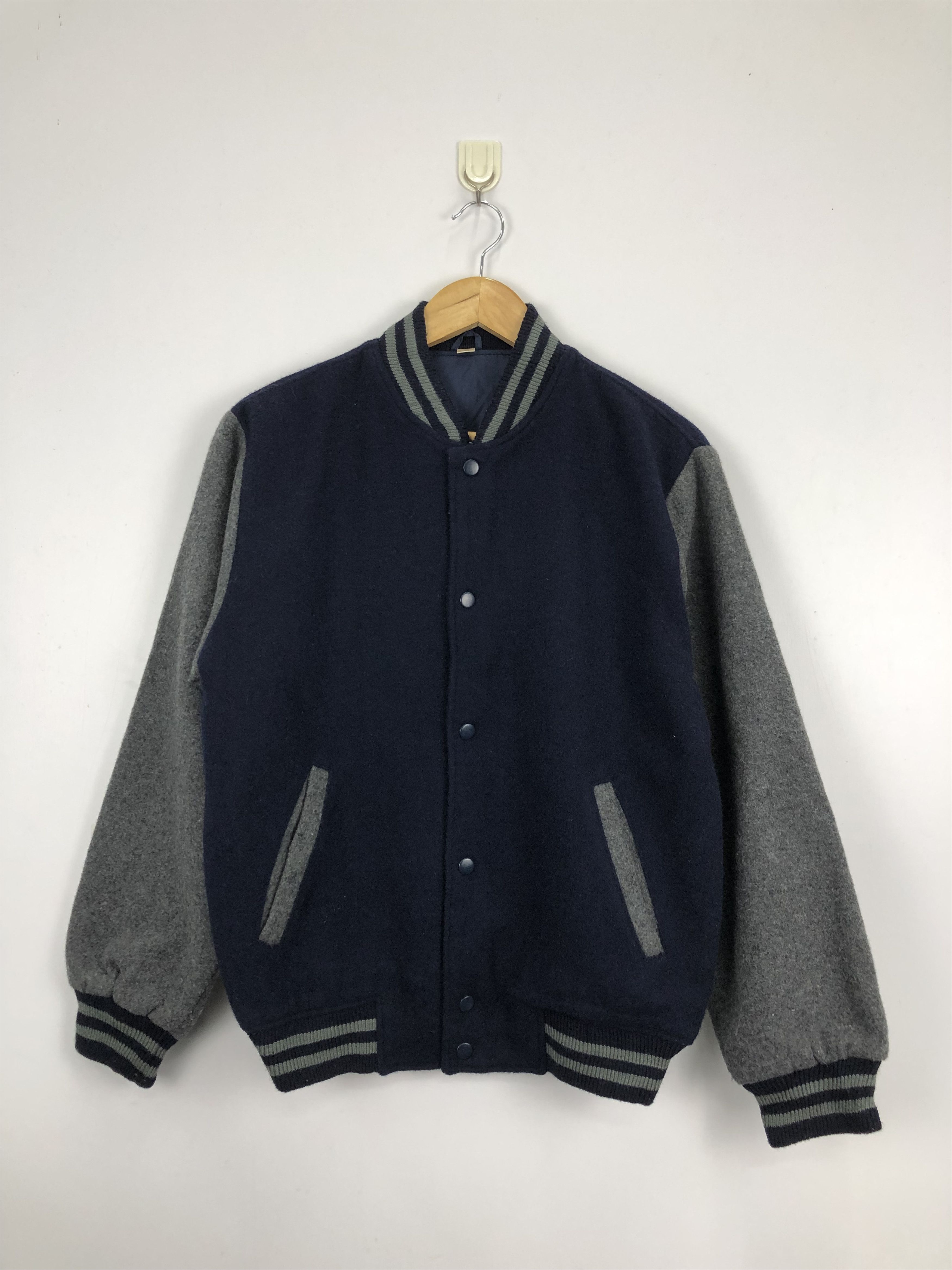 Vintage Vintage Japanese Brand Wool Varsity Jacket V0309 Size US L / EU 52-54 / 3 - 1 Thumbnail