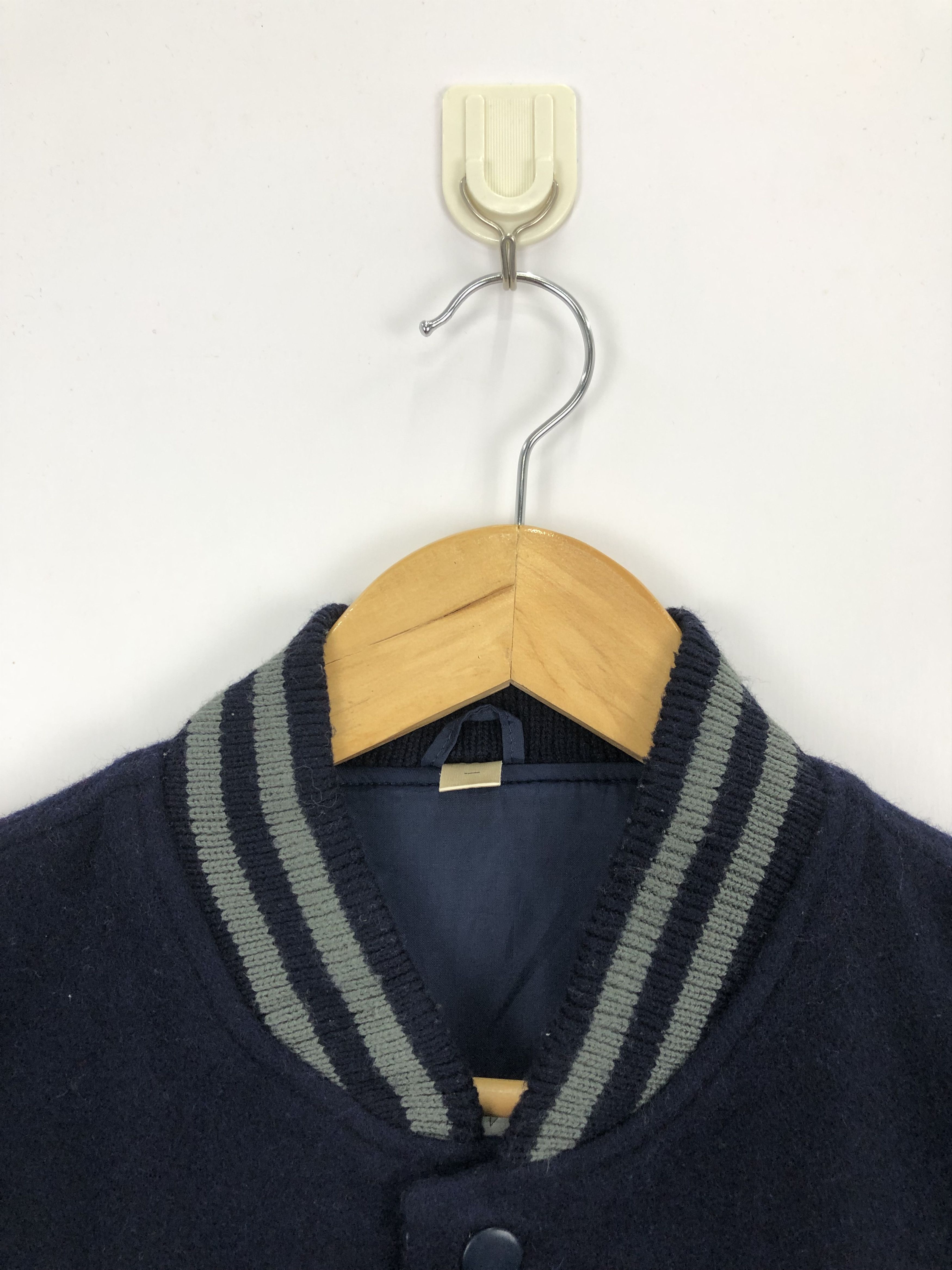 Vintage Vintage Japanese Brand Wool Varsity Jacket V0309 Size US L / EU 52-54 / 3 - 8 Thumbnail