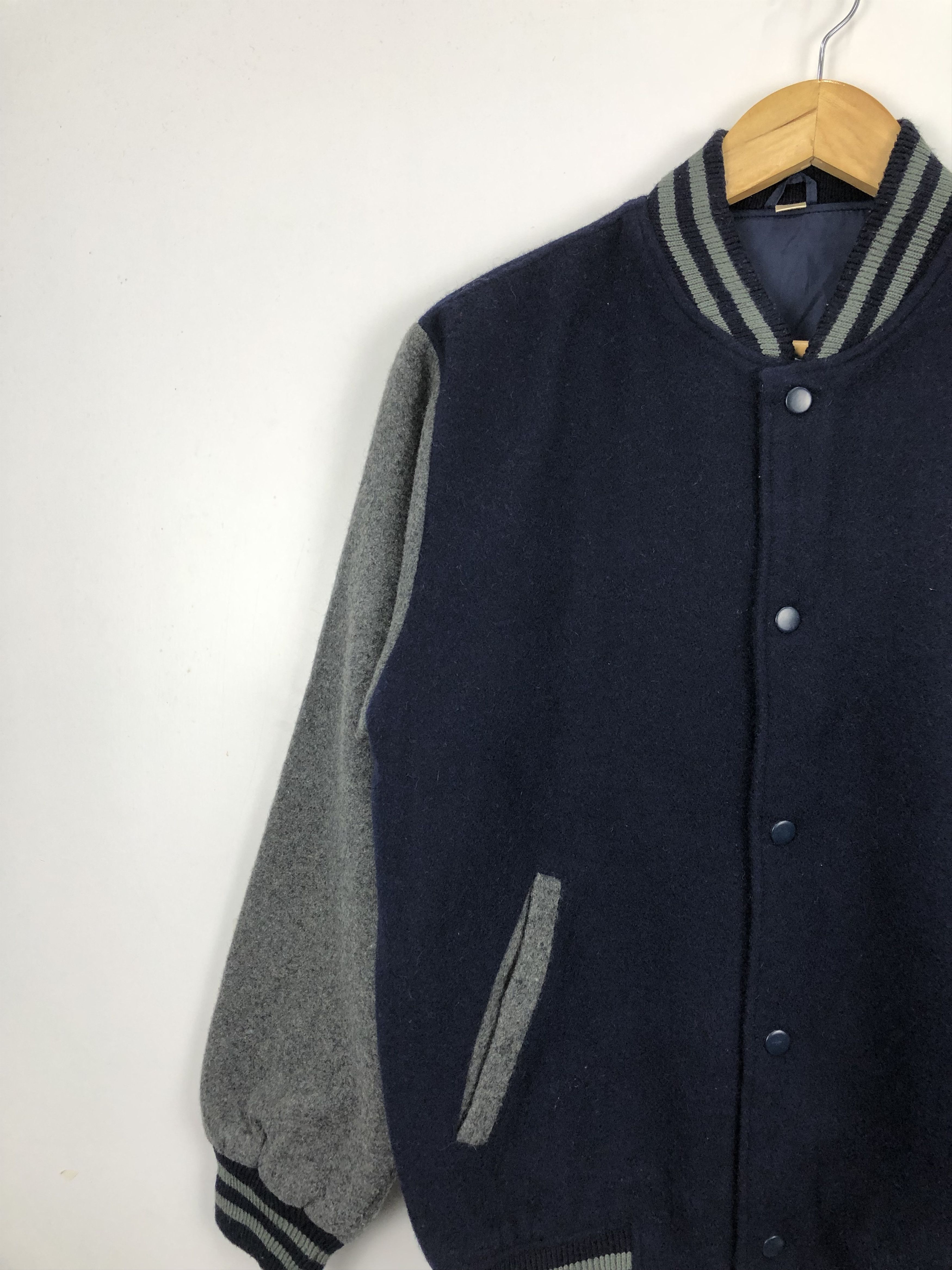 Vintage Vintage Japanese Brand Wool Varsity Jacket V0309 Size US L / EU 52-54 / 3 - 7 Thumbnail