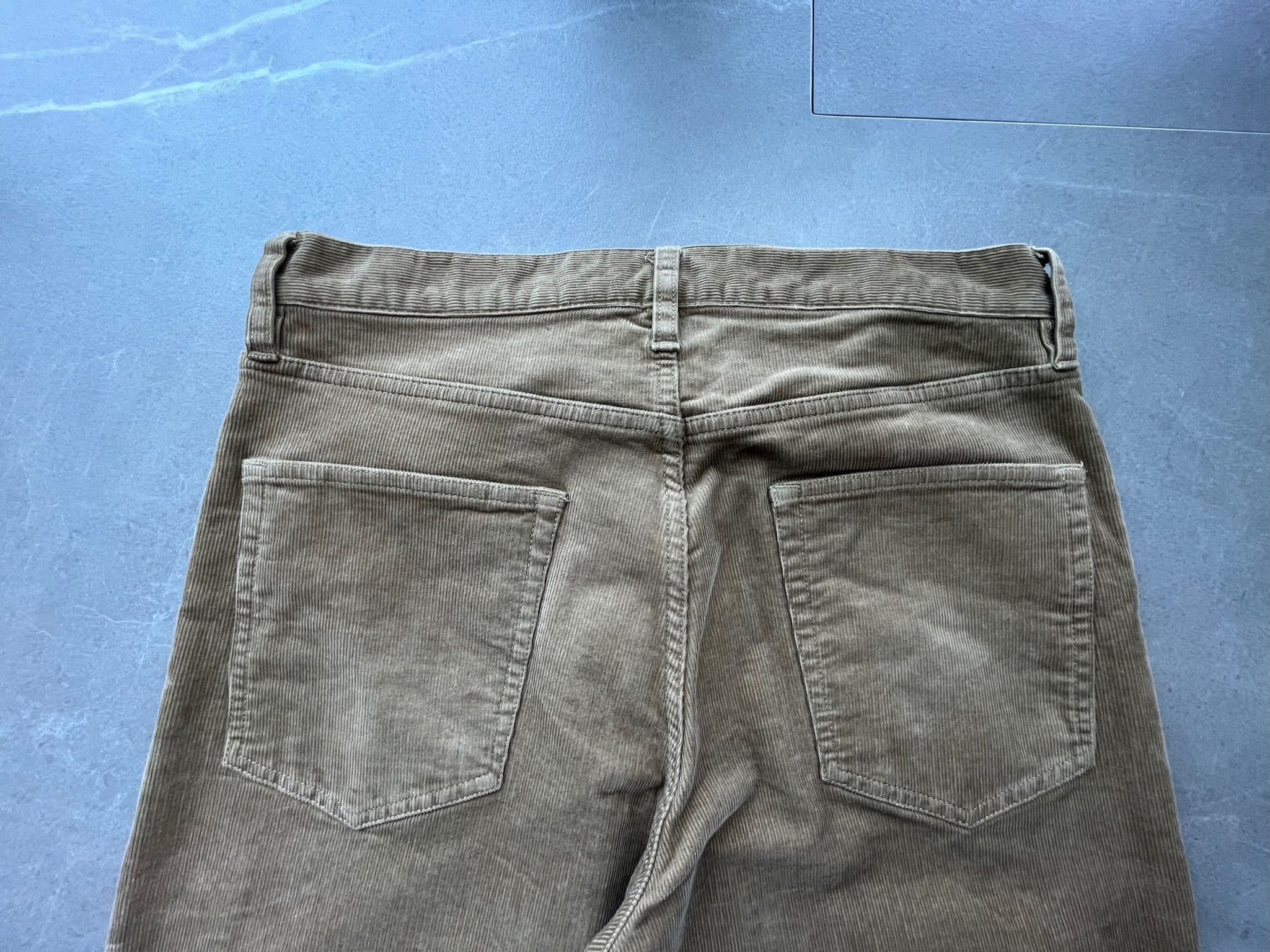 Japanese Brand GU Japan Men Preppy Ivy League 5 Pockets Corduroy Pants Size US 30 / EU 46 - 11 Thumbnail