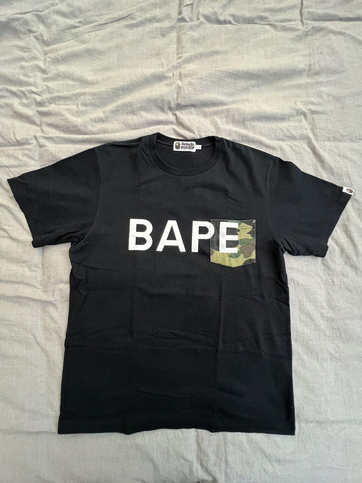 Bape Bape 1st Camo Pocket T-Shirt Size US L / EU 52-54 / 3 - 1 Thumbnail