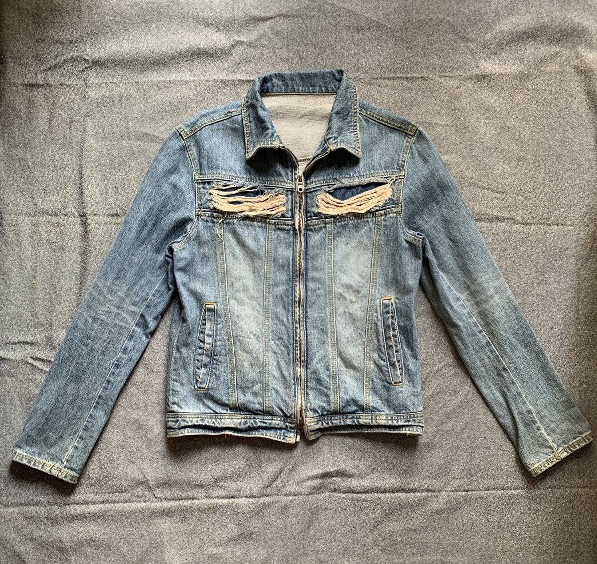 Iroquois Japan Rare Iroquois Ripped Denim Jacket Size US M / EU 48-50 / 2 - 1 Thumbnail
