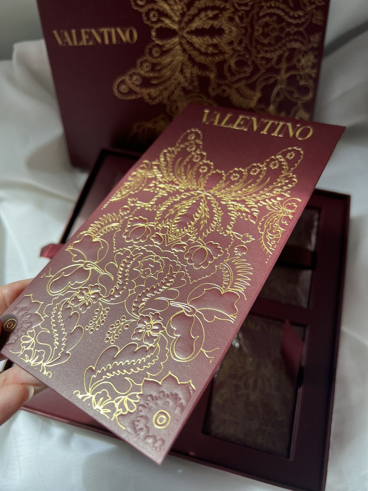 Valentino Valentino Playing cards Decks with Red packets gift set Size ONE SIZE - 3 Thumbnail
