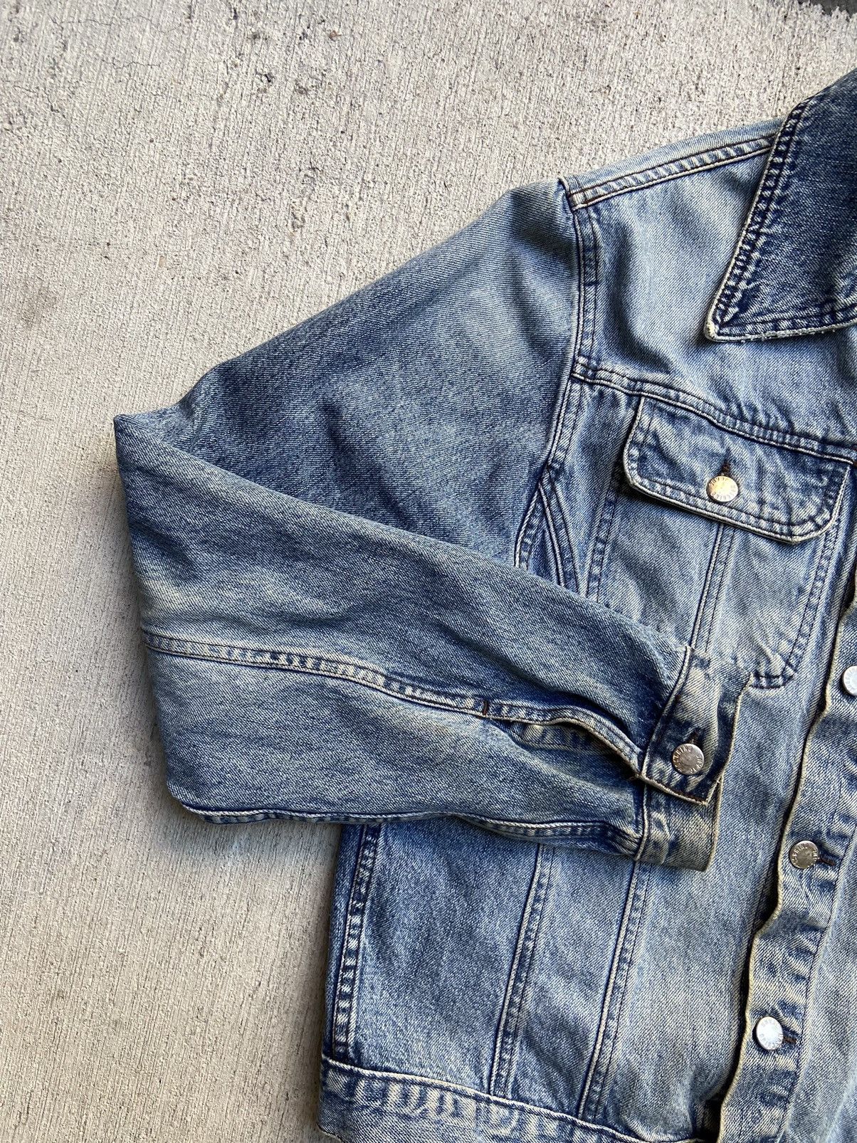 Moschino × Vintage Vintage Moschino Jeans Blue Denim Jean Jacket Trucker Medium Size US M / EU 48-50 / 2 - 5 Thumbnail