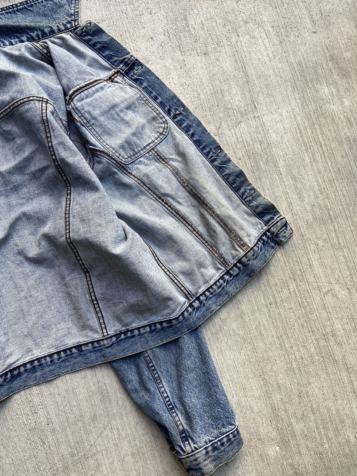 Moschino × Vintage Vintage Moschino Jeans Blue Denim Jean Jacket Trucker Medium Size US M / EU 48-50 / 2 - 10 Thumbnail