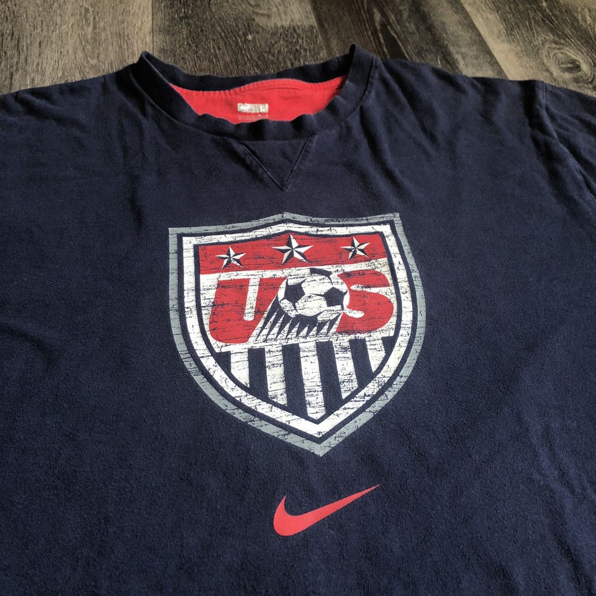 Nike Vintage 2000s Nike US Soccer Team Center Swoosh Jersey Tee Size US L / EU 52-54 / 3 - 1 Thumbnail