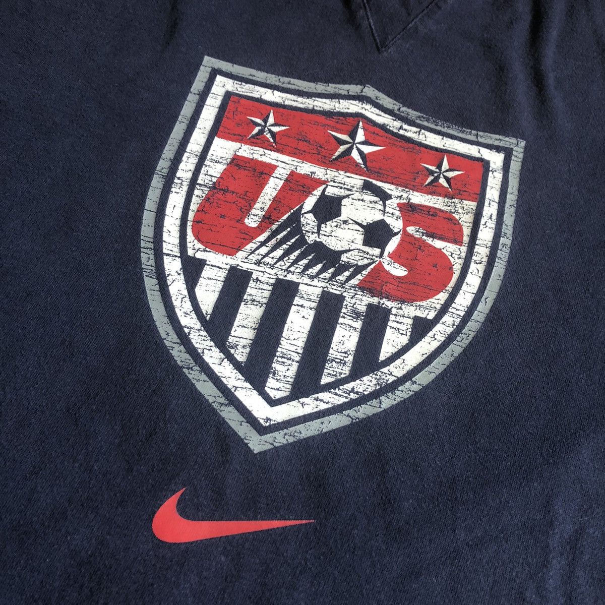 Nike Vintage 2000s Nike US Soccer Team Center Swoosh Jersey Tee Size US L / EU 52-54 / 3 - 3 Thumbnail