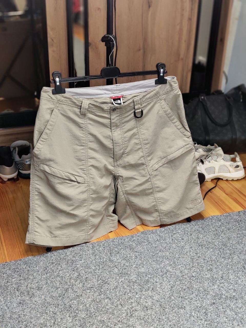 The North Face Vintage 90's The North Face Nylon Cargo Casual Shorts Size US 34 / EU 50 - 16 Thumbnail