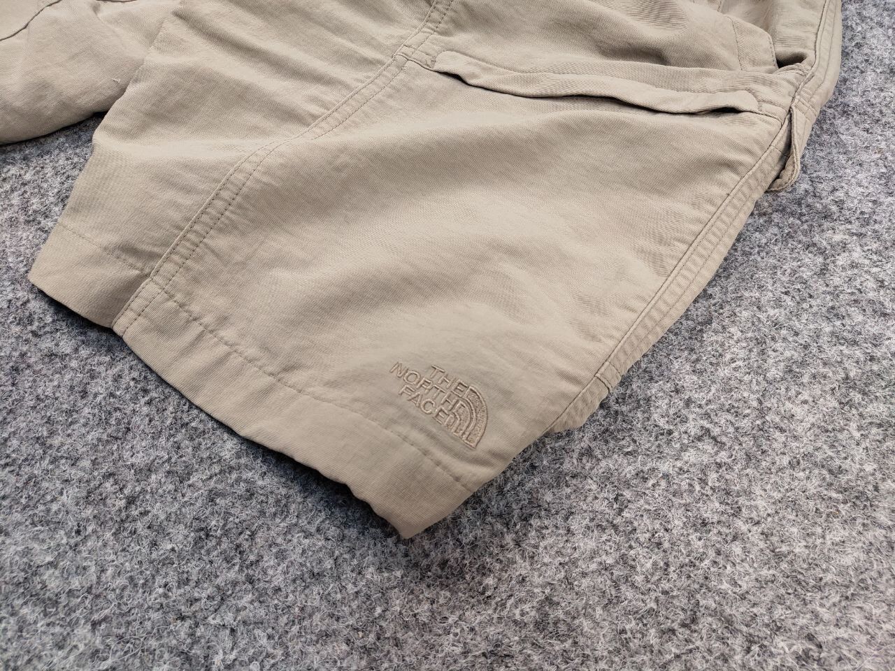 The North Face Vintage 90's The North Face Nylon Cargo Casual Shorts Size US 34 / EU 50 - 4 Thumbnail