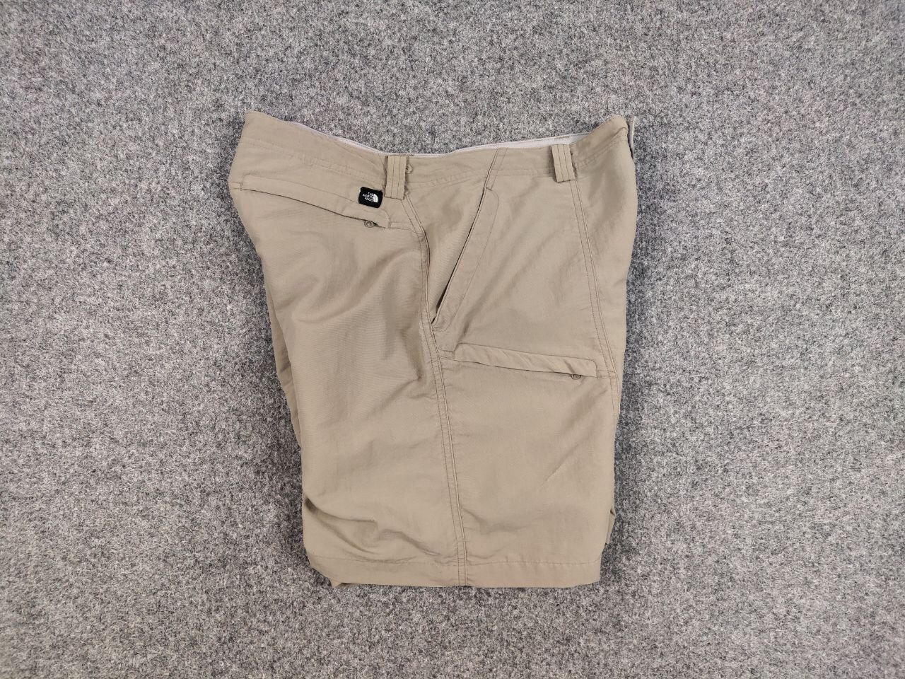 The North Face Vintage 90's The North Face Nylon Cargo Casual Shorts Size US 34 / EU 50 - 11 Thumbnail