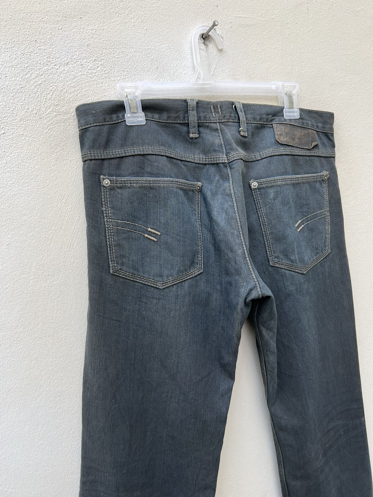 Neil Barrett Vintage Neil Barret Italy Waxed Denim Jeans Size US 32 / EU 48 - 15 Thumbnail