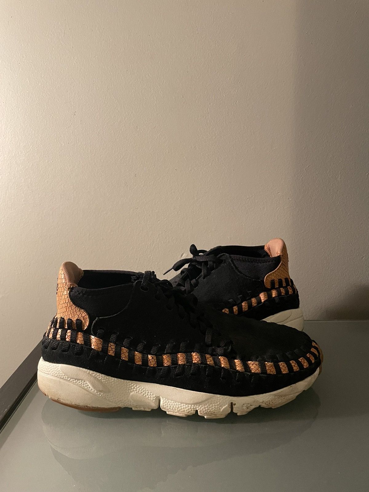 Nike footscape snakeskin