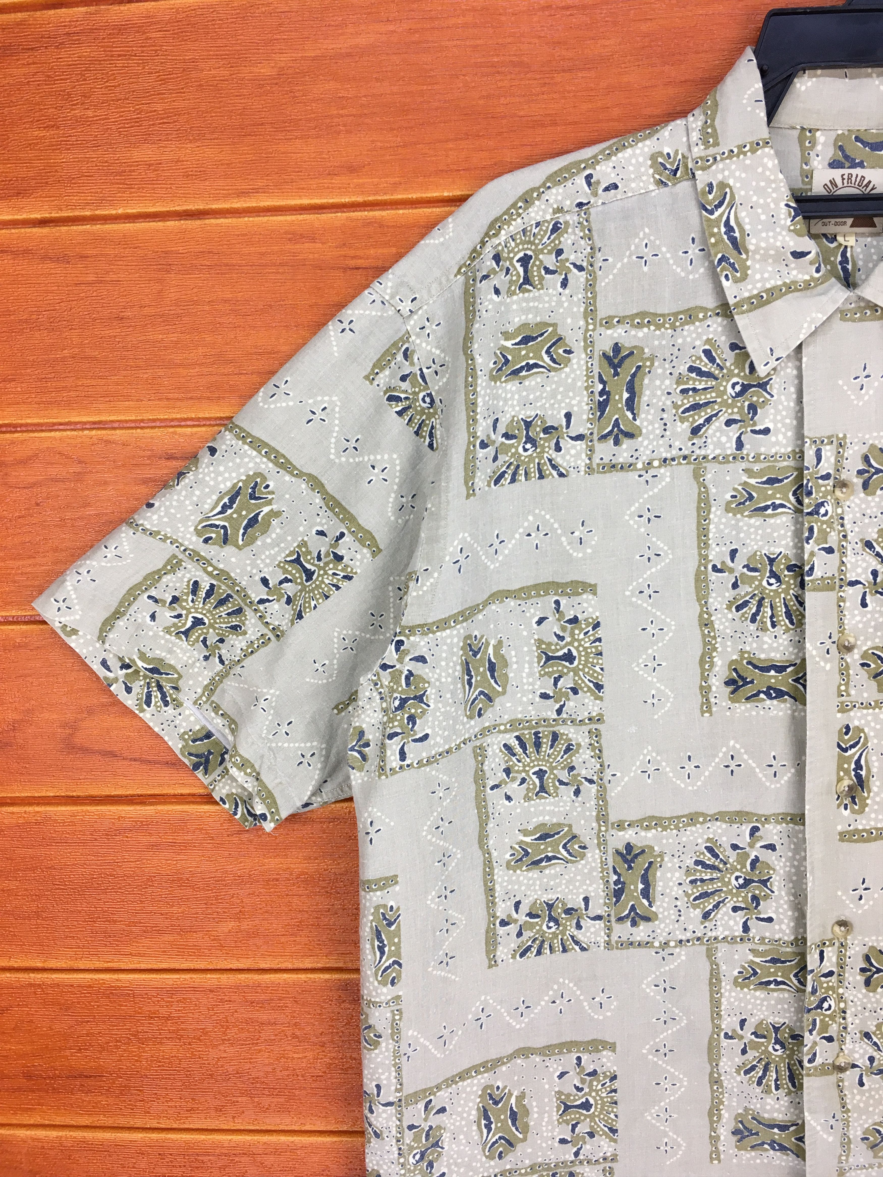 Vintage Vintage ON FRIDAY Hawaiian Shirt / Aloha Wear Size US L / EU 52-54 / 3 - 2 Thumbnail