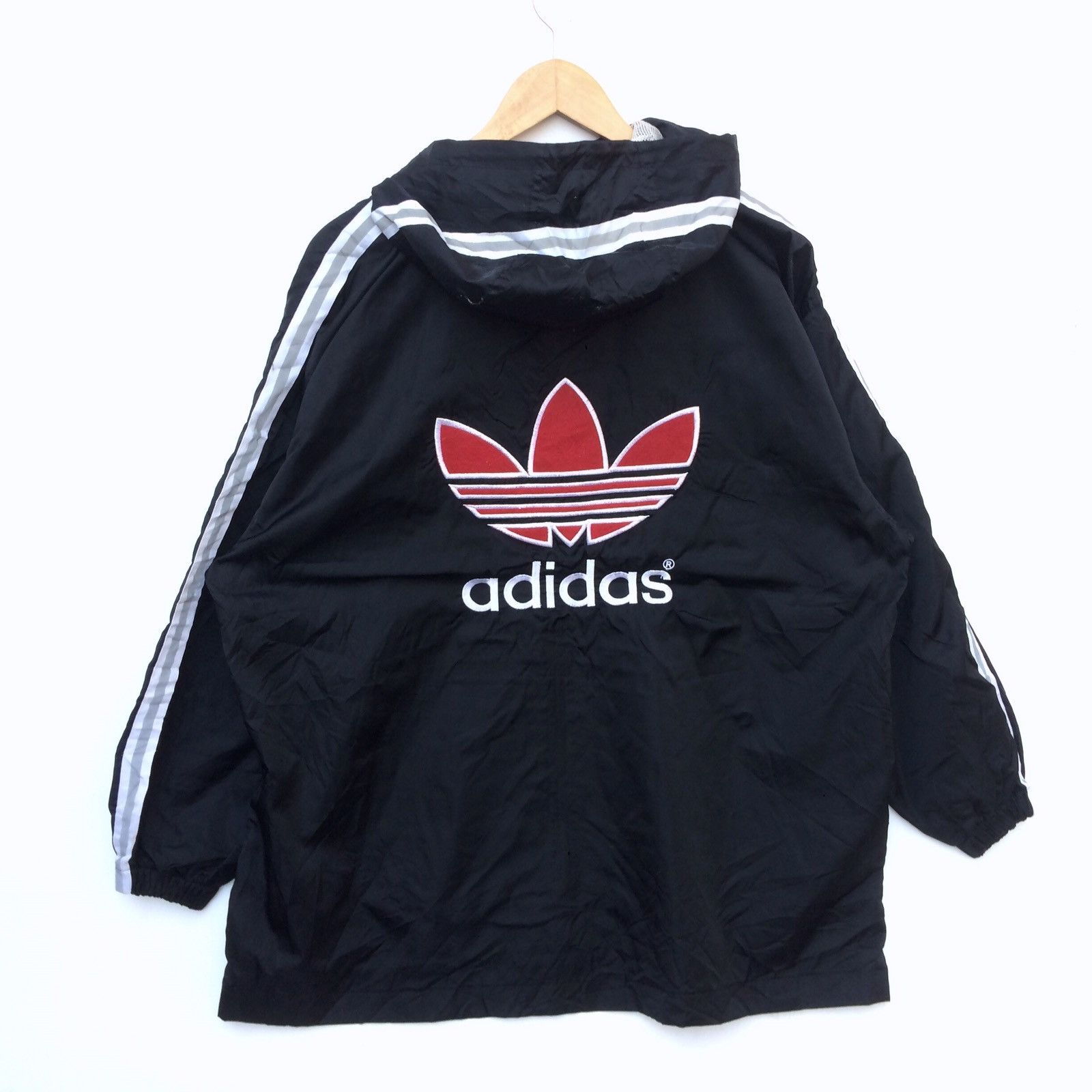 Adidas Vintage 90s Adidas Big Logo Embroidered Windbreaker Jacket Size US L / EU 52-54 / 3 - 6 Thumbnail