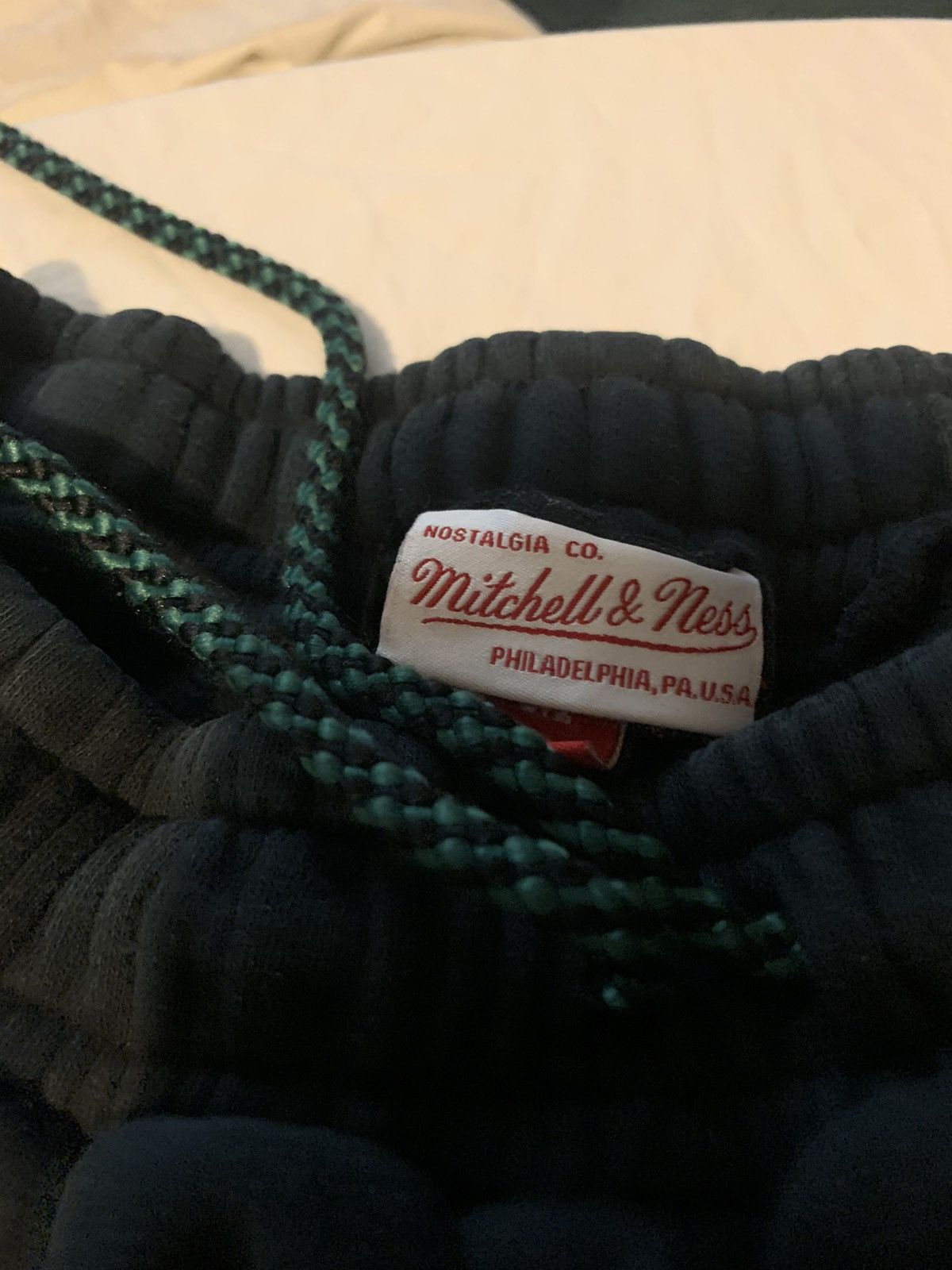 Mitchell & Ness × NBA × Vintage Hard to find Mitchell and Ness Milwaukee Bucks Sweatpants Size US 32 / EU 48 - 4 Thumbnail