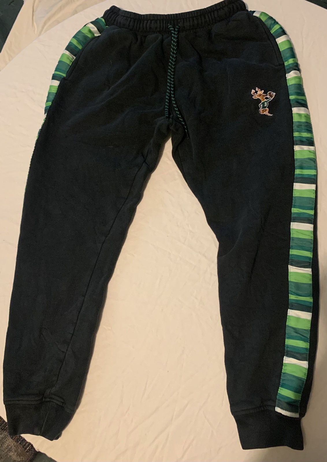 Mitchell & Ness × NBA × Vintage Hard to find Mitchell and Ness Milwaukee Bucks Sweatpants Size US 32 / EU 48 - 2 Thumbnail
